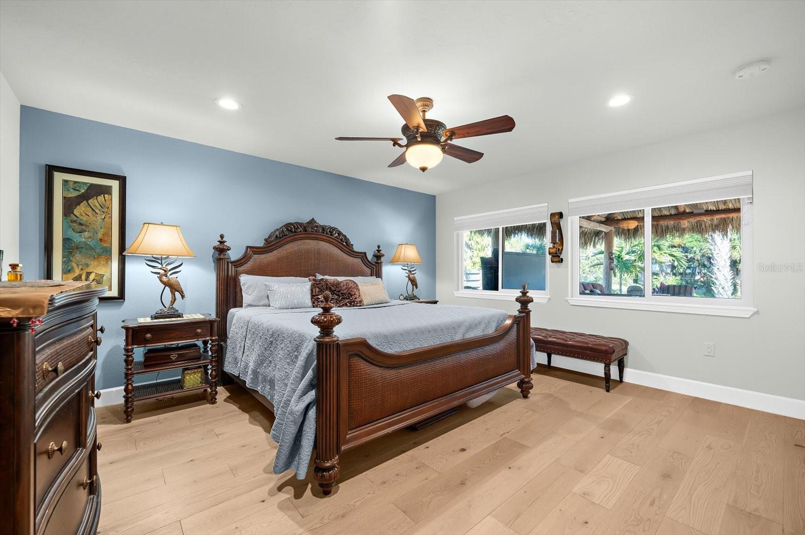 Image 18 of 81 For 4817 Ocean Boulevard