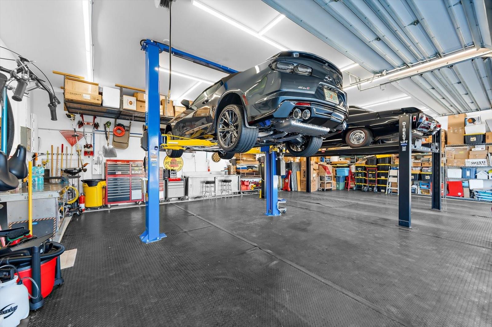 Image 42 of 81 For 4817 Ocean Boulevard