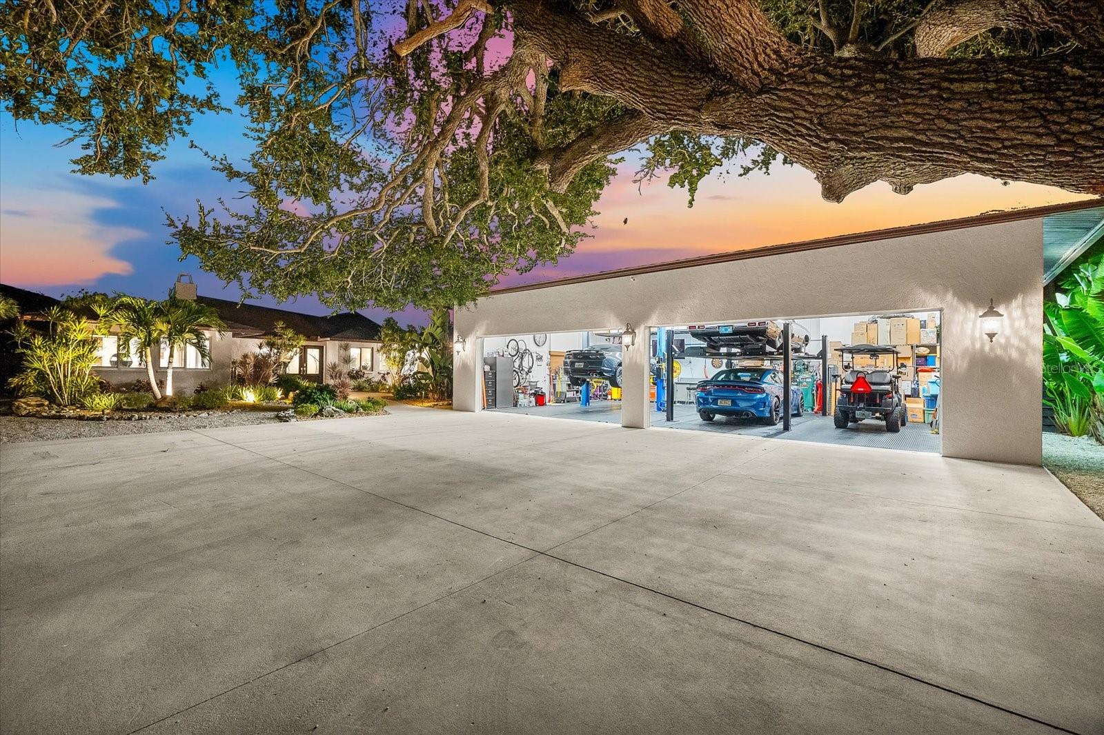 Image 53 of 81 For 4817 Ocean Boulevard