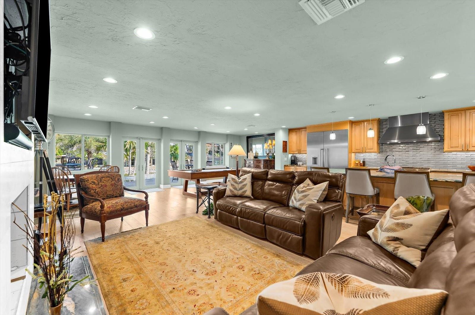 Image 7 of 81 For 4817 Ocean Boulevard