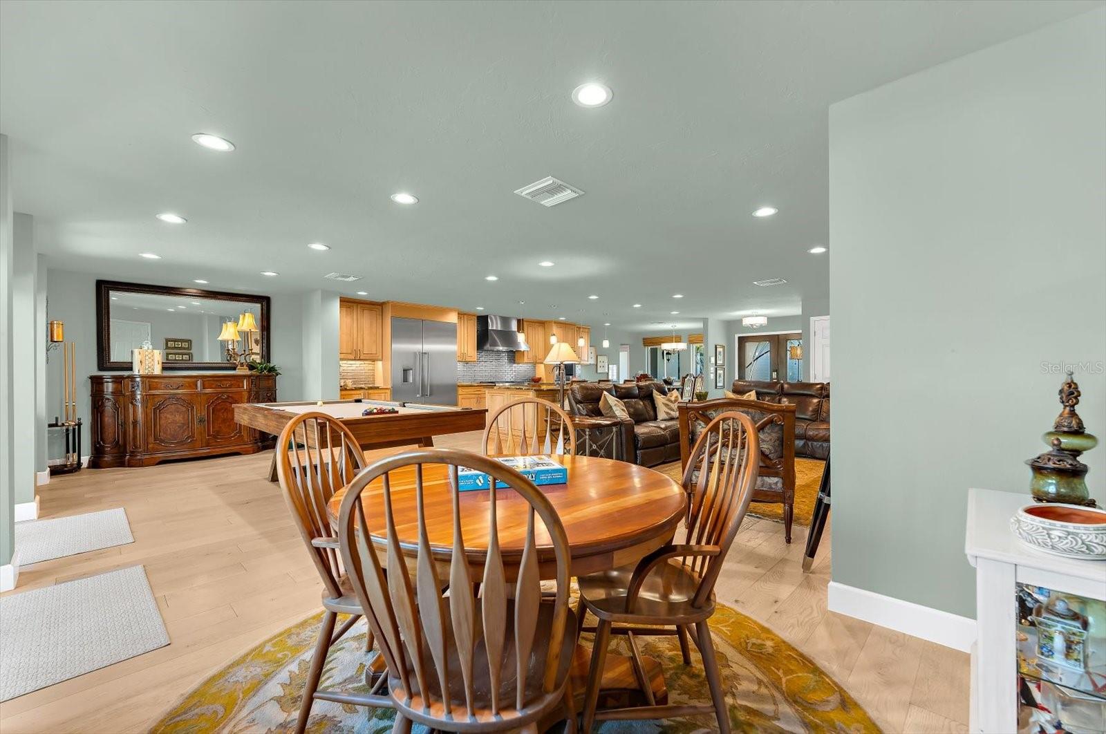 Image 8 of 81 For 4817 Ocean Boulevard