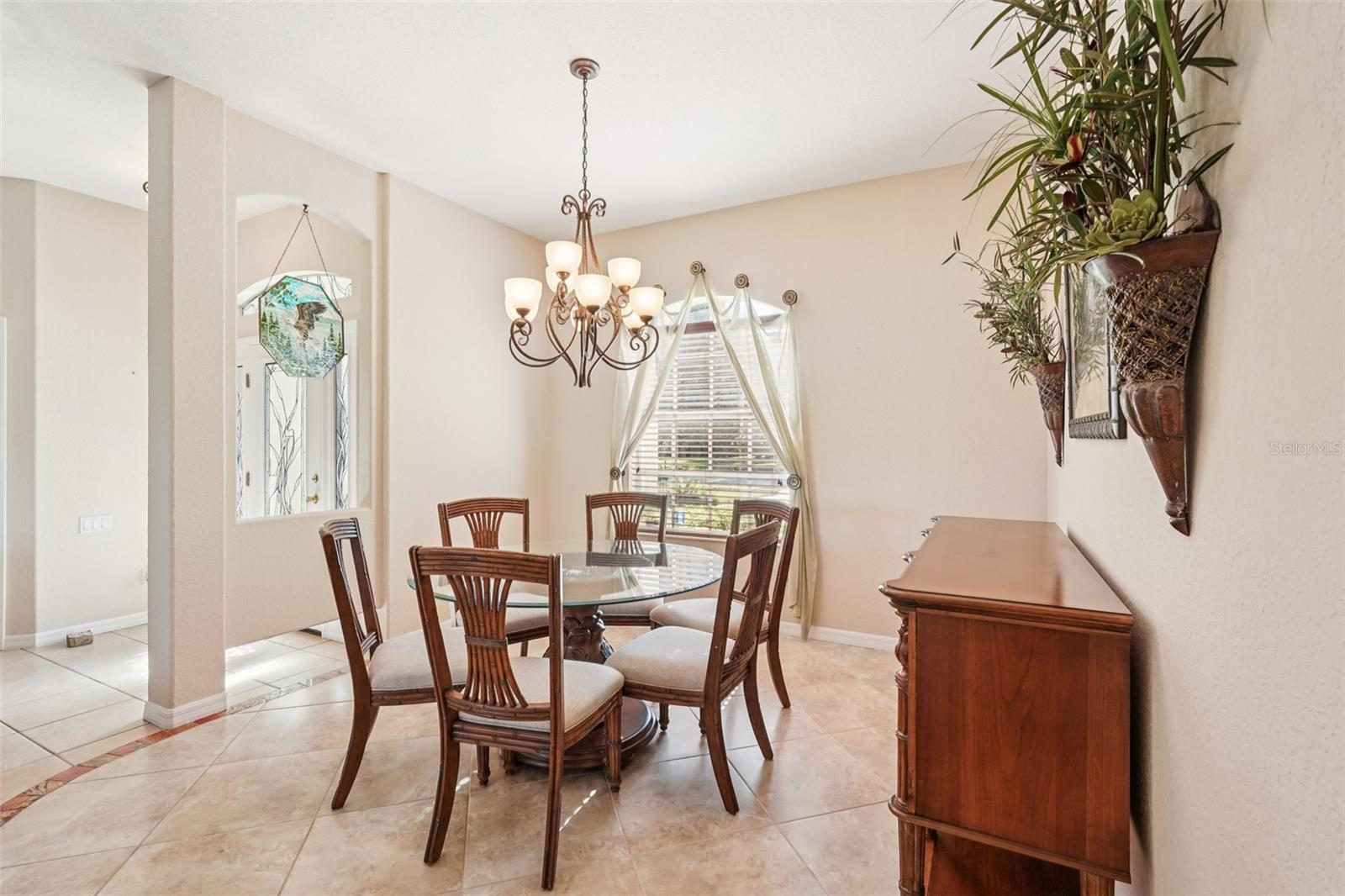 Image 10 of 39 For 804 Shadow Bay Way