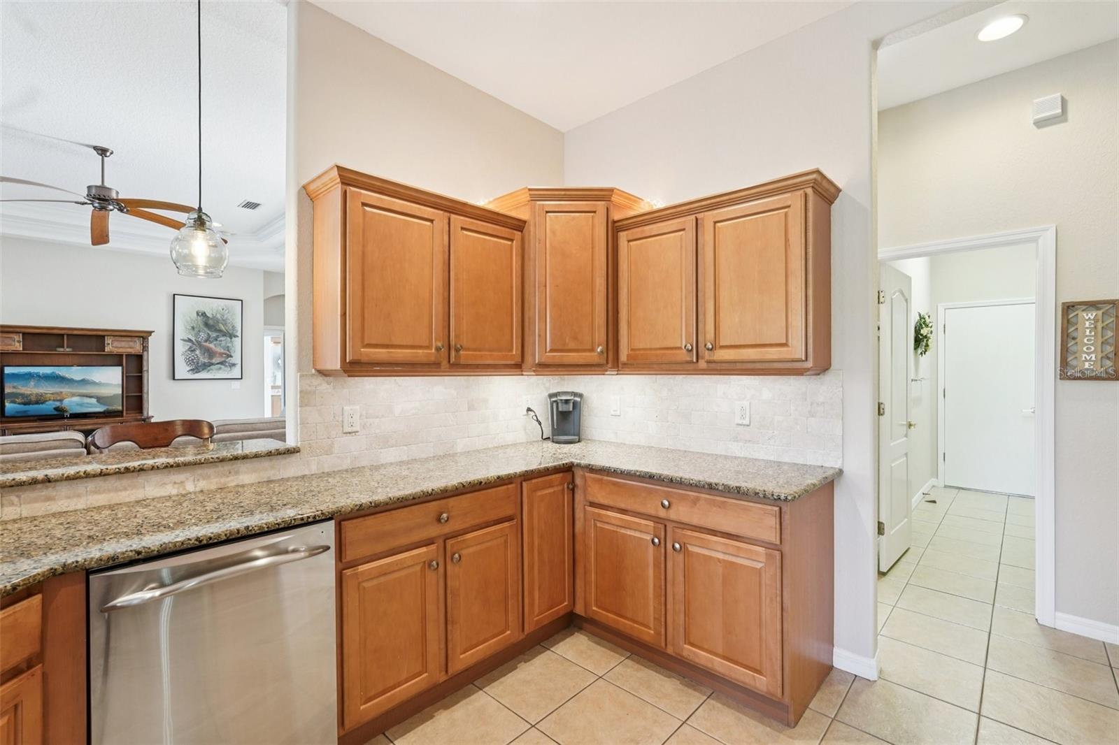 Image 12 of 39 For 804 Shadow Bay Way