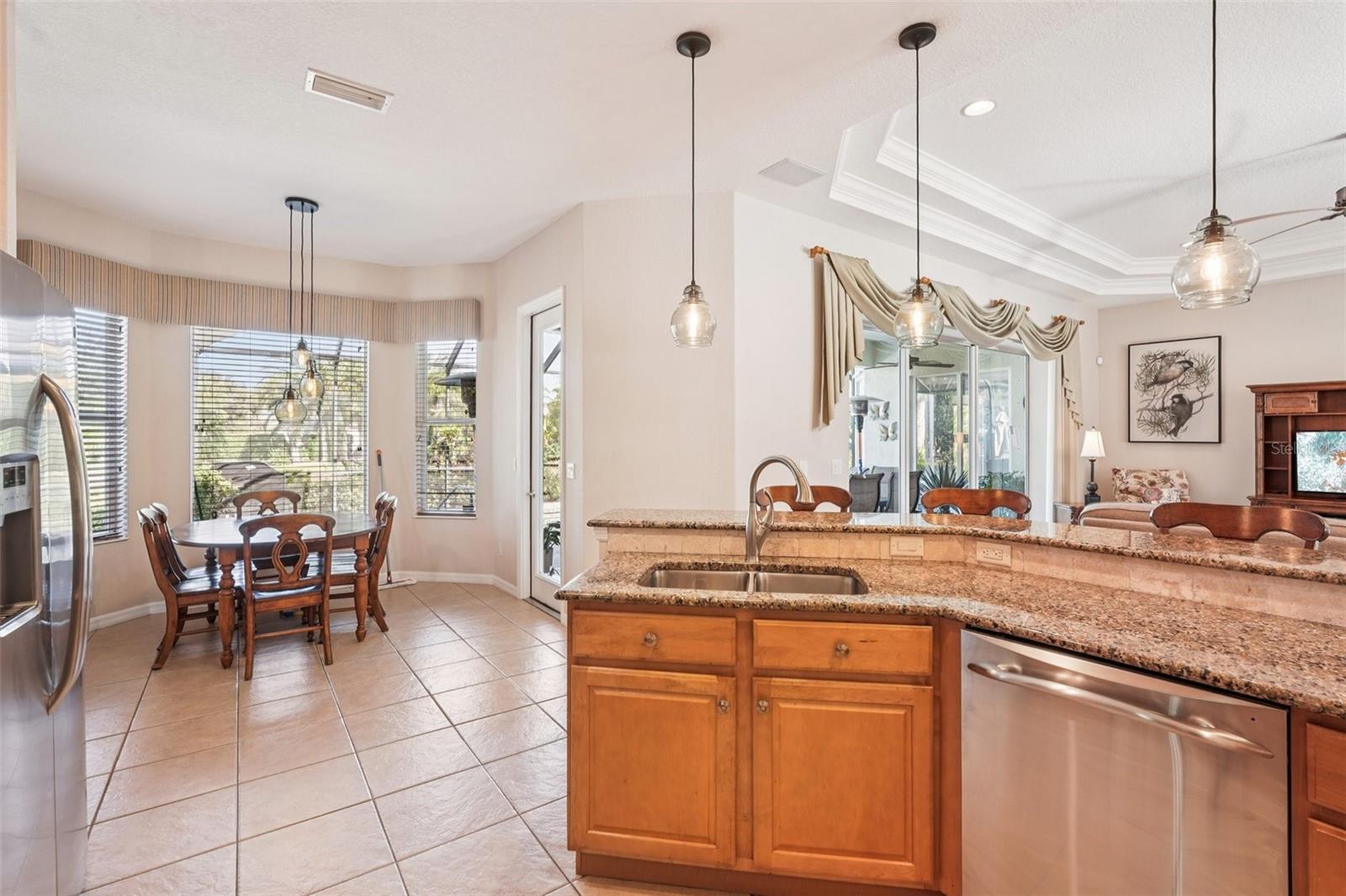 Image 13 of 39 For 804 Shadow Bay Way