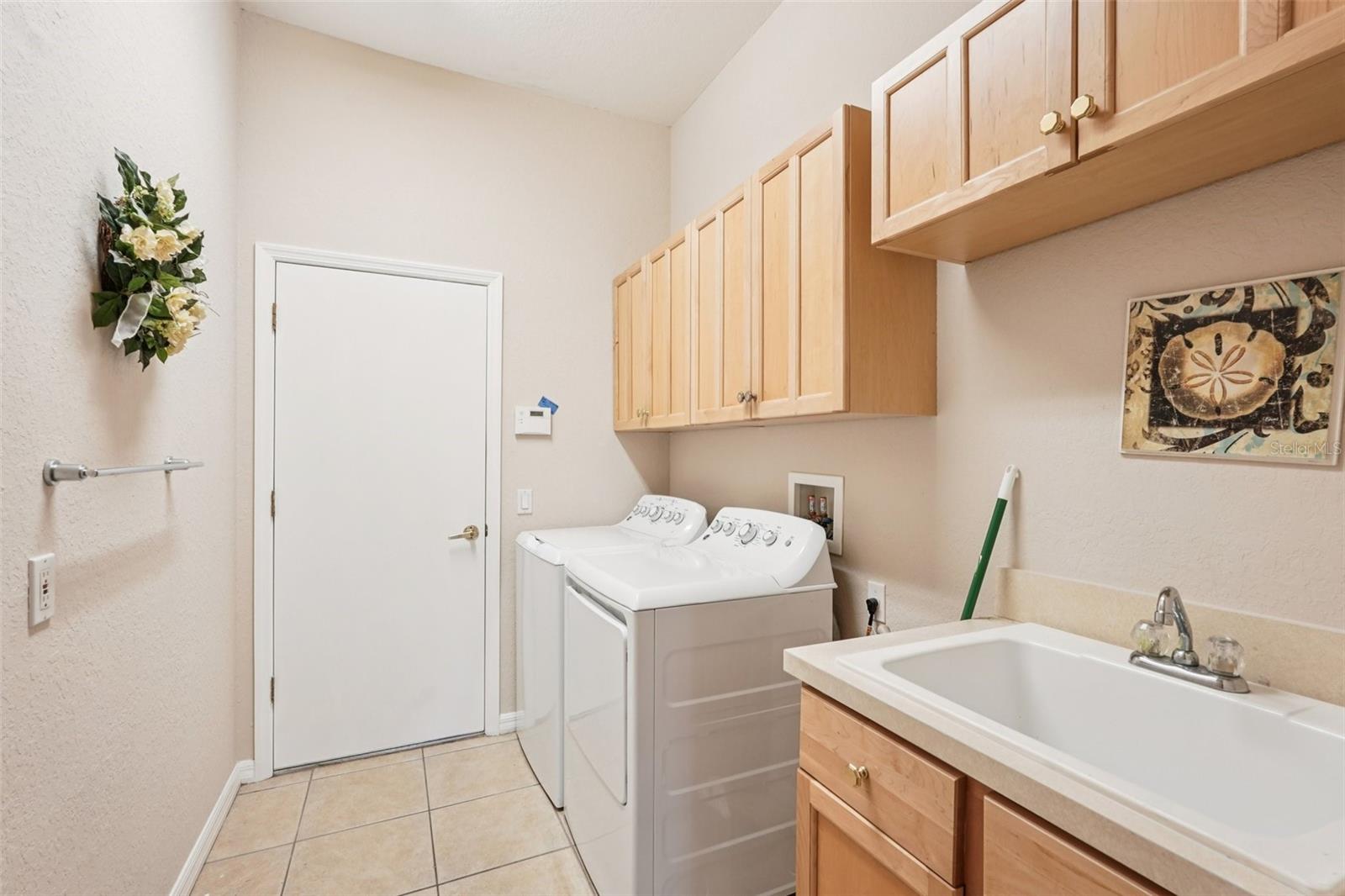 Image 29 of 39 For 804 Shadow Bay Way