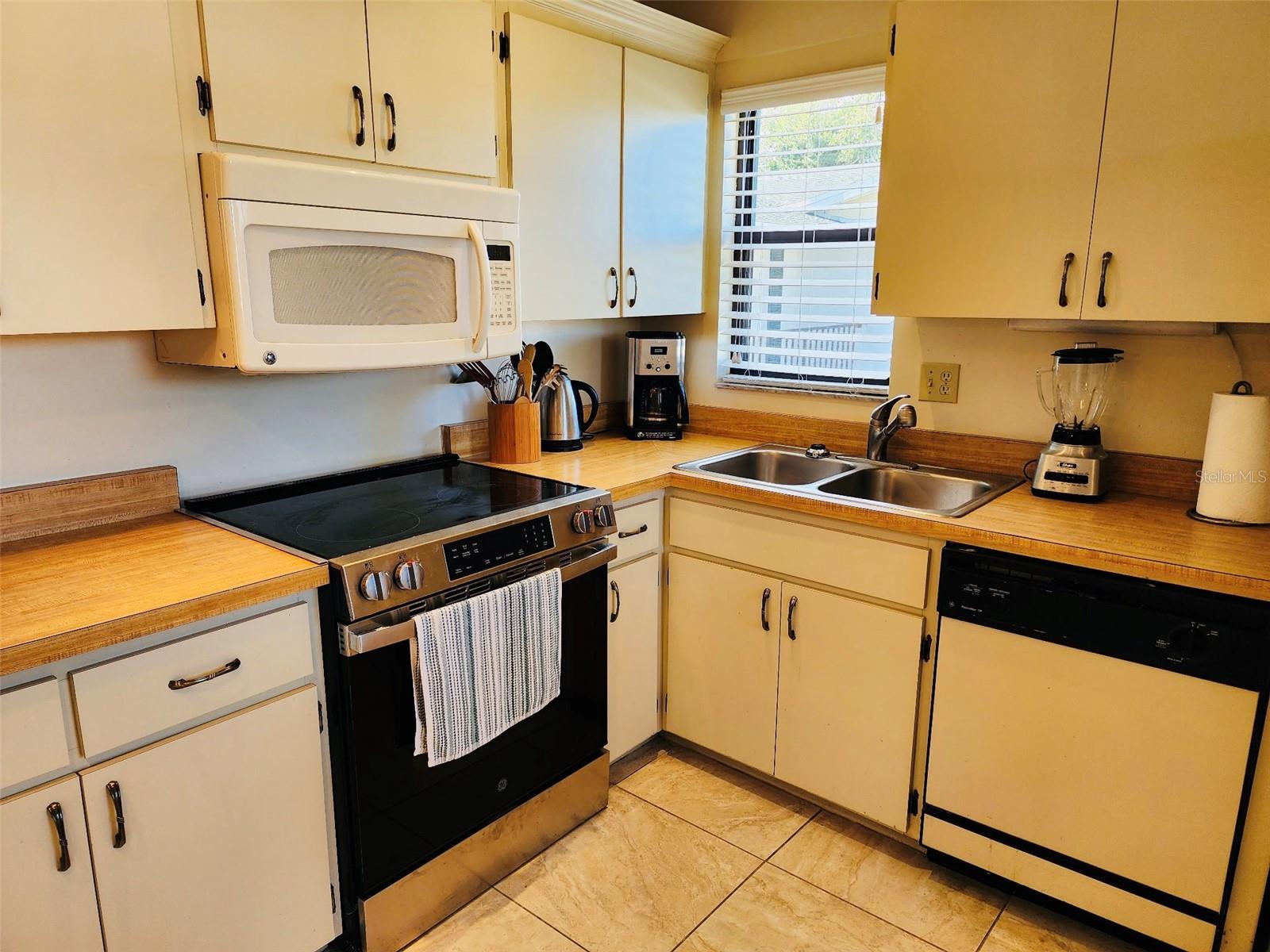 Image 3 of 39 For 5400 34th Street W I-9