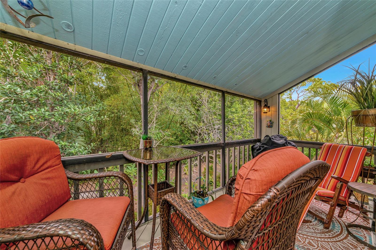 Image 25 of 47 For 232 Woodland Drive 232