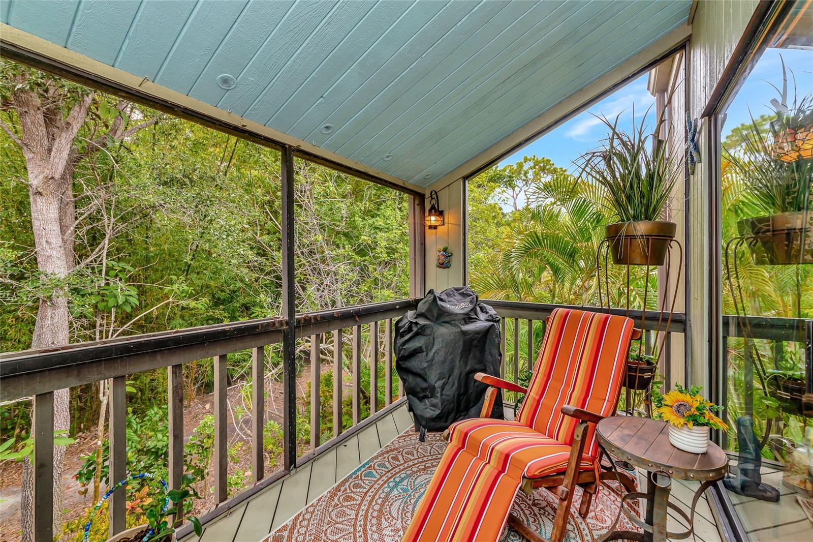 Image 26 of 47 For 232 Woodland Drive 232