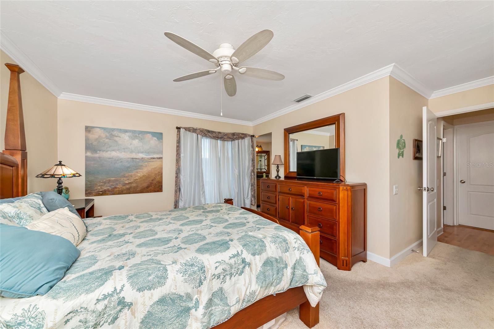 Image 29 of 47 For 232 Woodland Drive 232