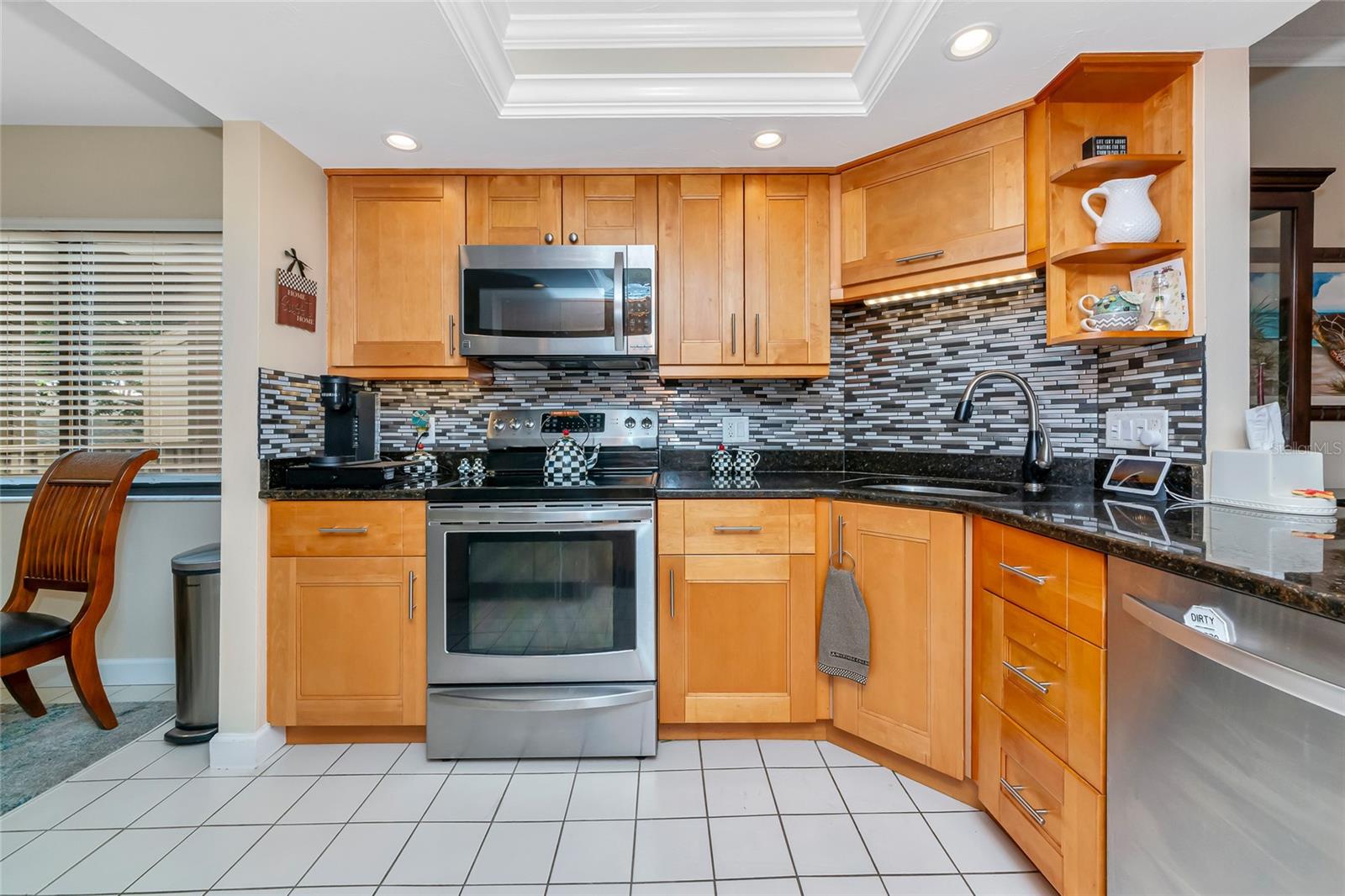 Image 5 of 47 For 232 Woodland Drive 232