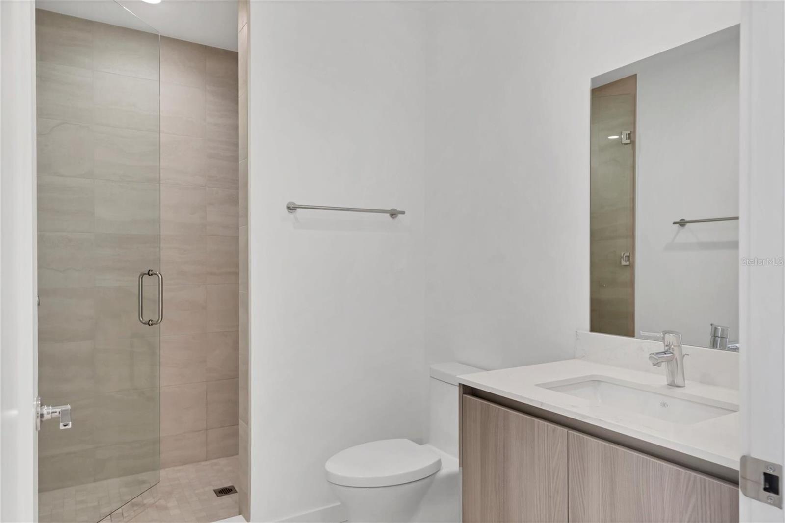 Image 33 of 60 For 301 Quay Common 1603