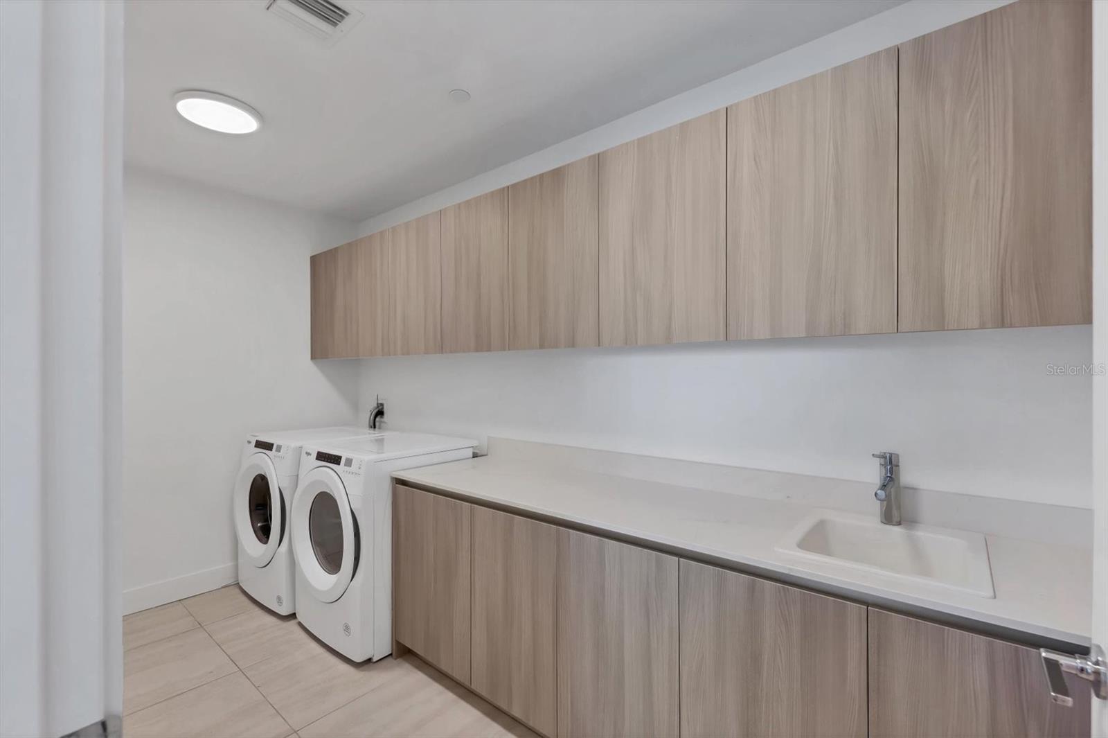 Image 34 of 60 For 301 Quay Common 1603