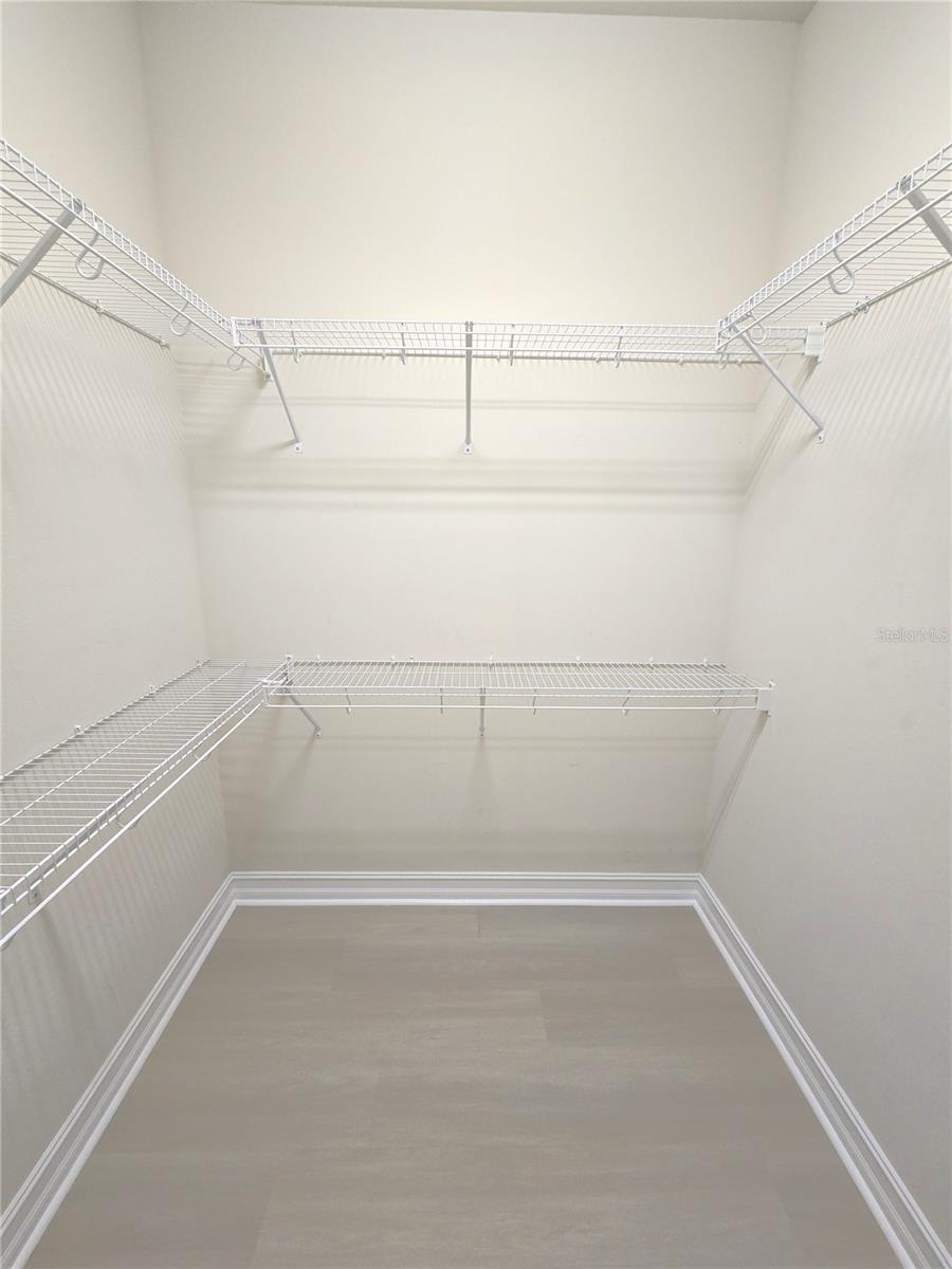 Image 14 of 39 For 11925 Perennial Place