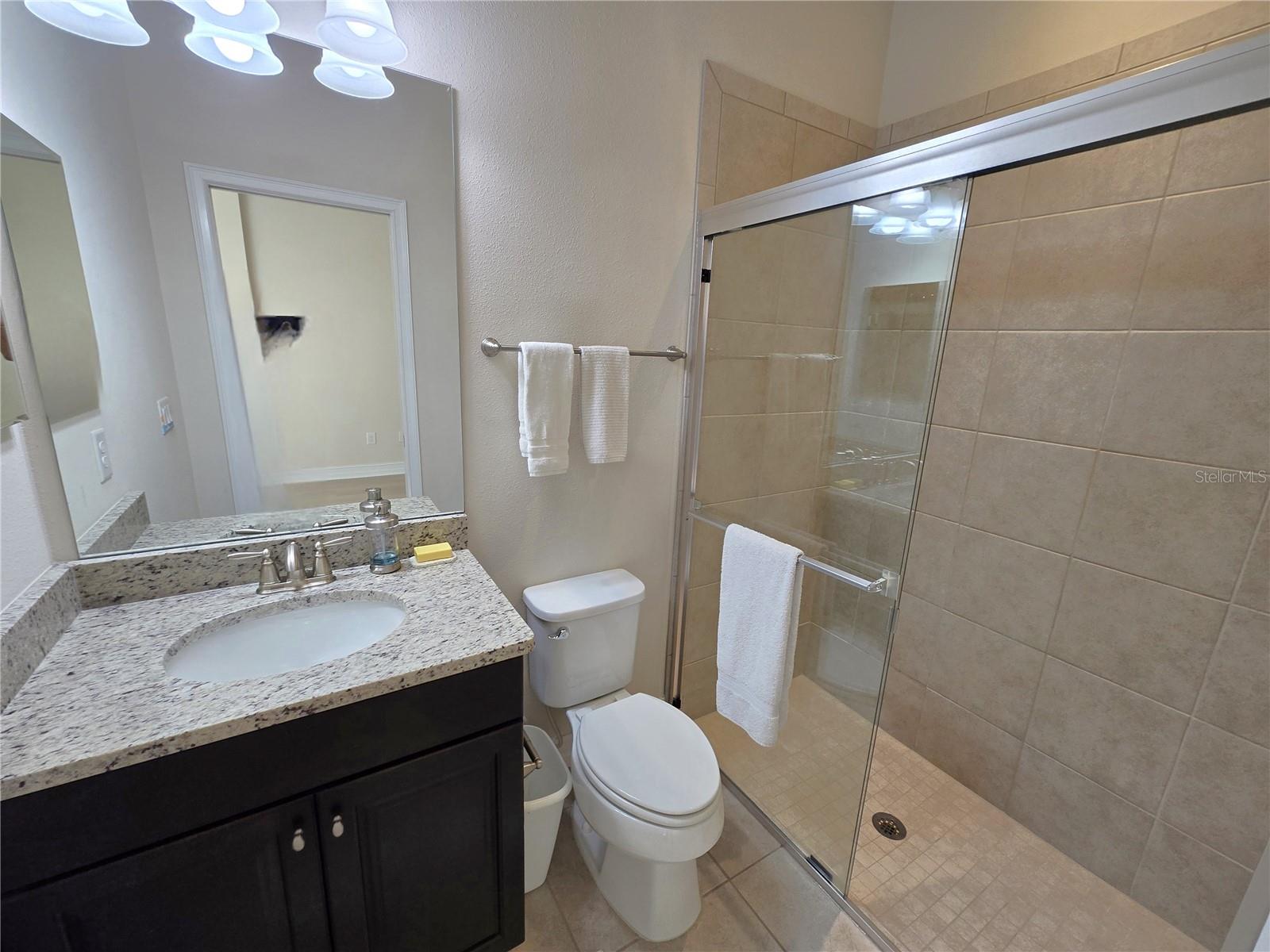 Image 17 of 39 For 11925 Perennial Place