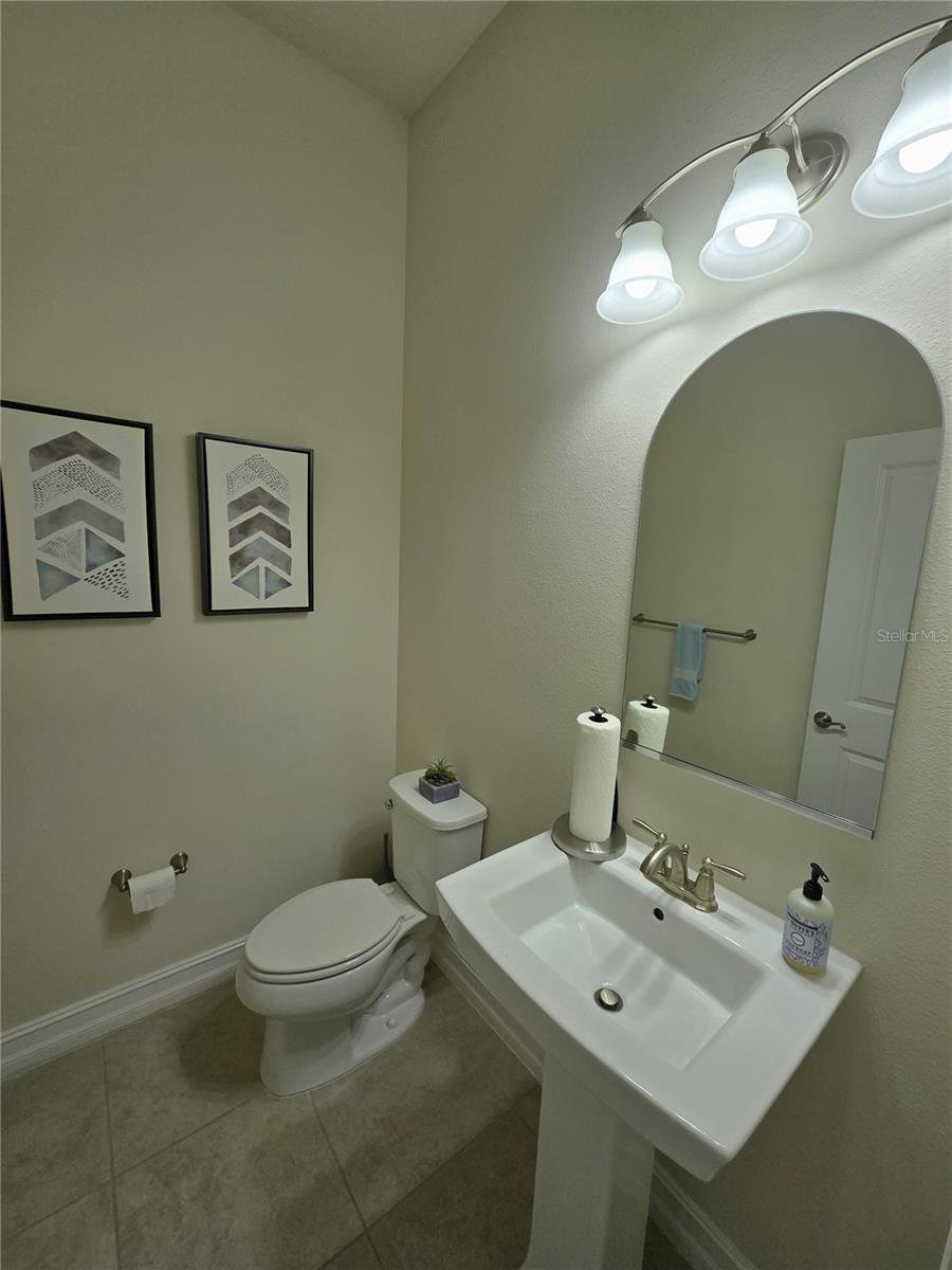 Image 28 of 39 For 11925 Perennial Place