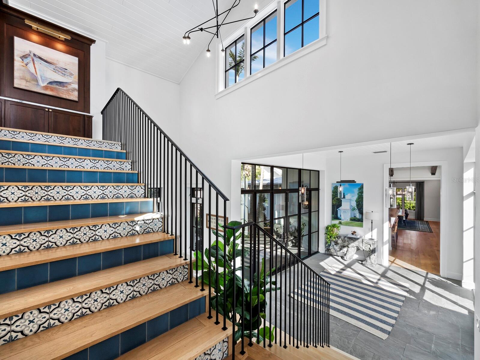 Image 14 of 93 For 8413 9th Avenue Nw