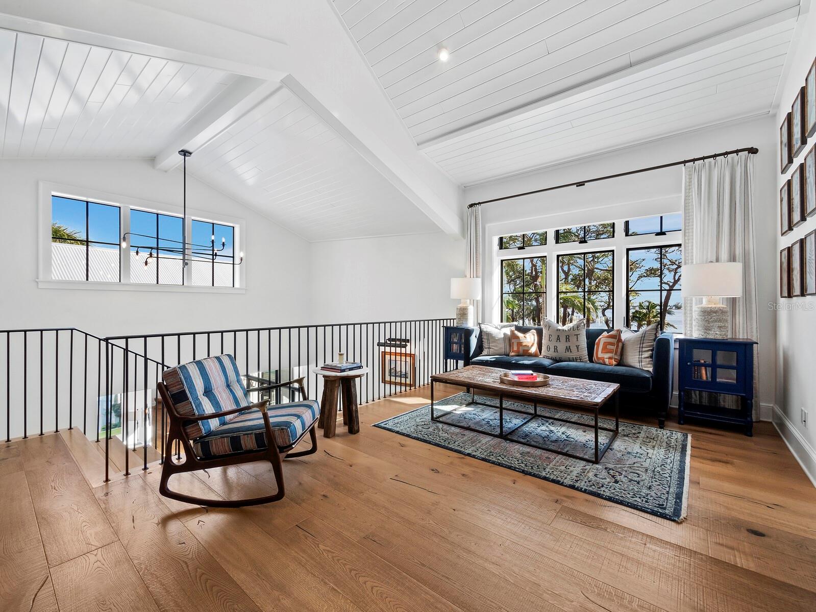 Image 16 of 93 For 8413 9th Avenue Nw