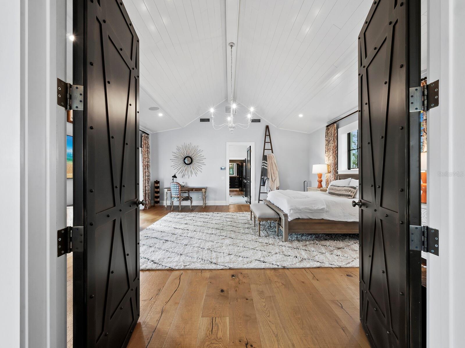 Image 17 of 93 For 8413 9th Avenue Nw