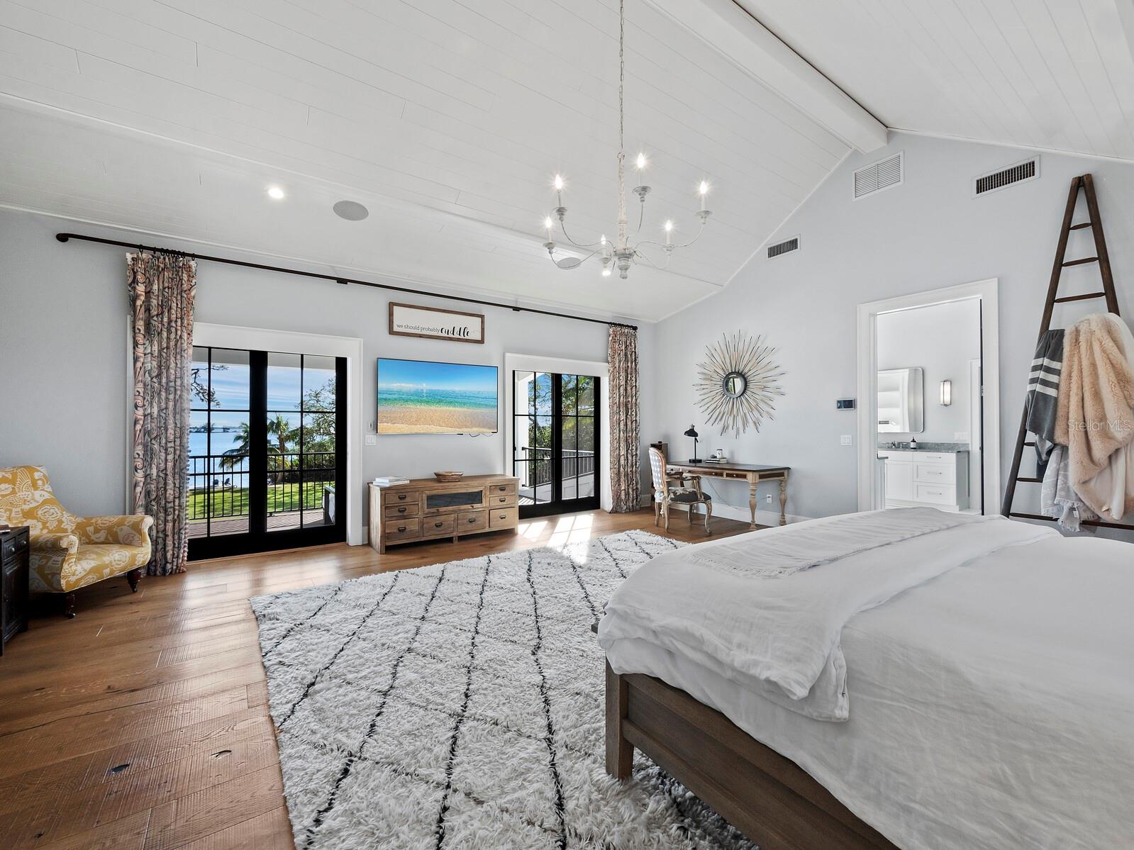 Image 19 of 93 For 8413 9th Avenue Nw