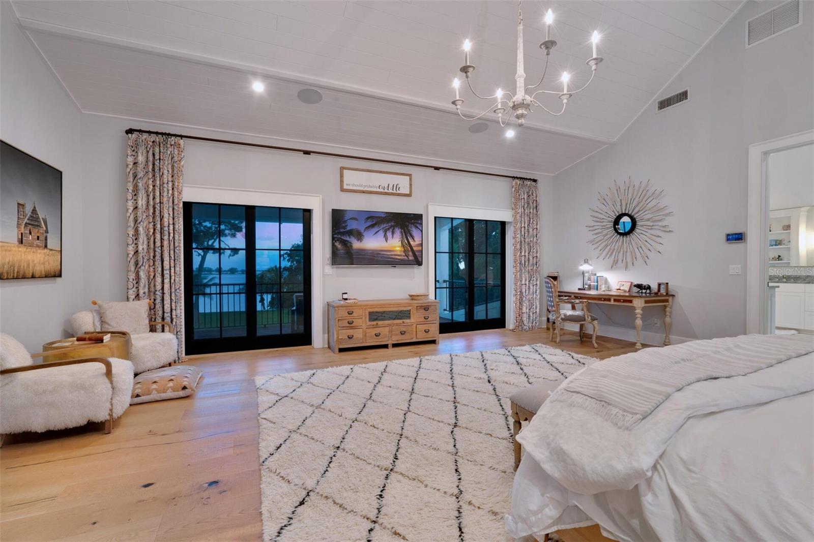 Image 20 of 93 For 8413 9th Avenue Nw