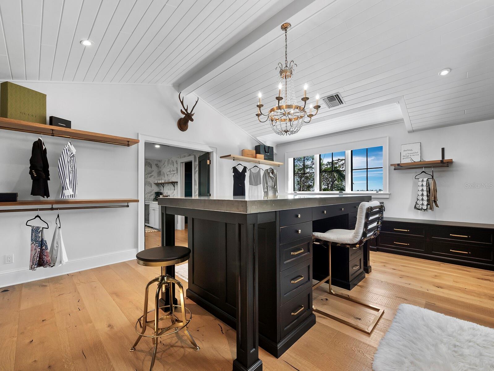 Image 29 of 93 For 8413 9th Avenue Nw