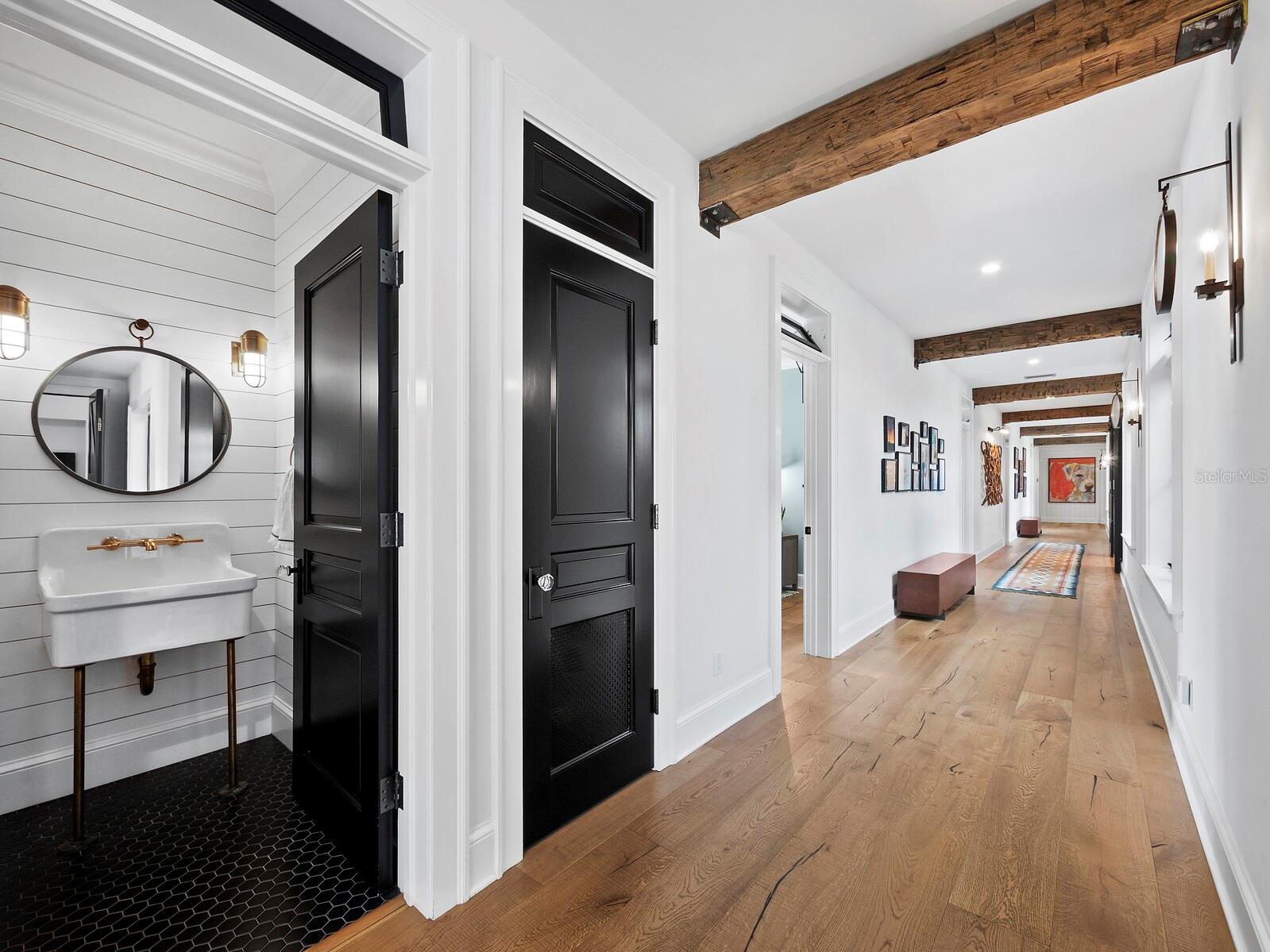 Image 32 of 93 For 8413 9th Avenue Nw