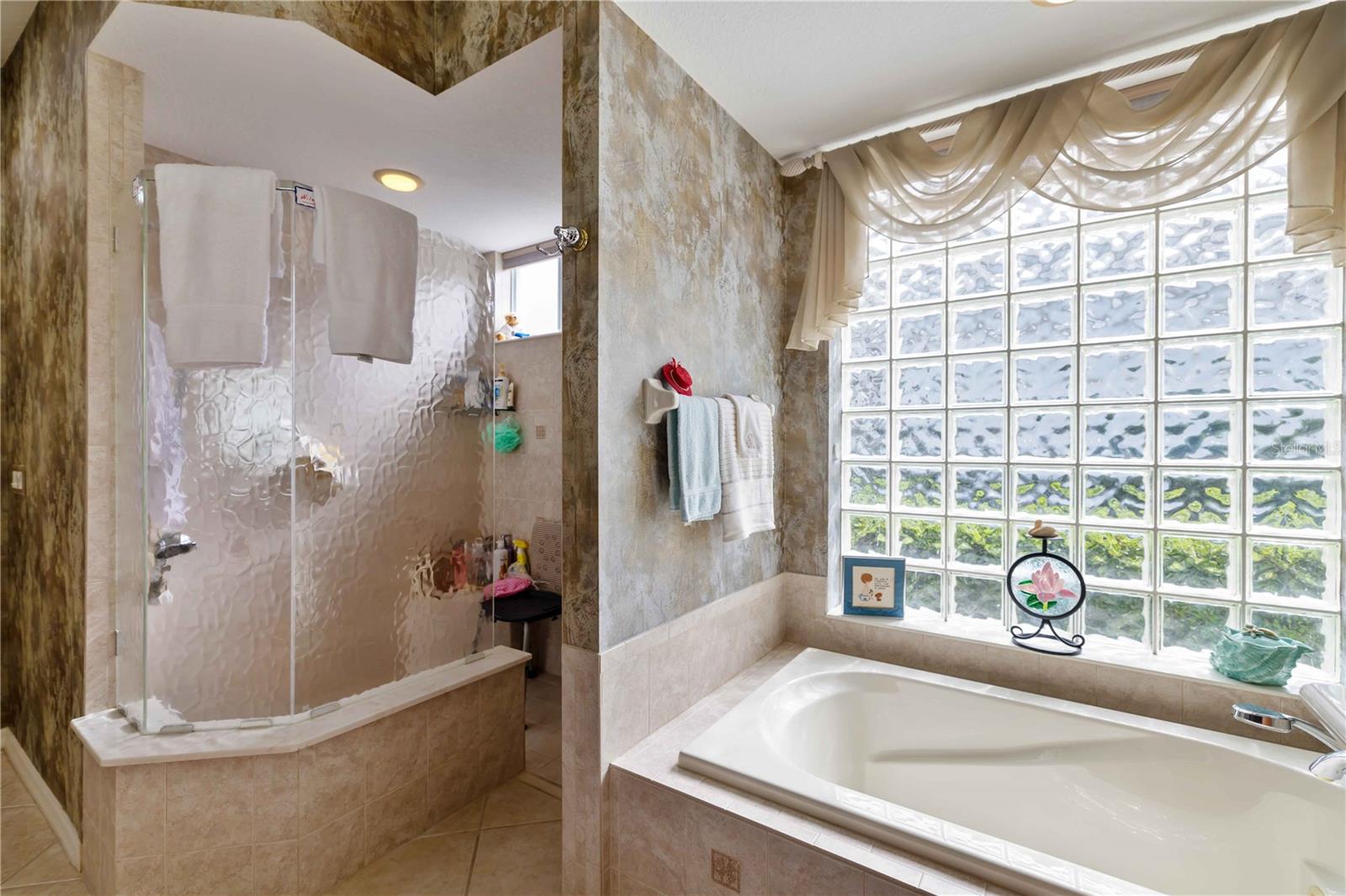 Image 38 of 49 For 7621 Charleston Street