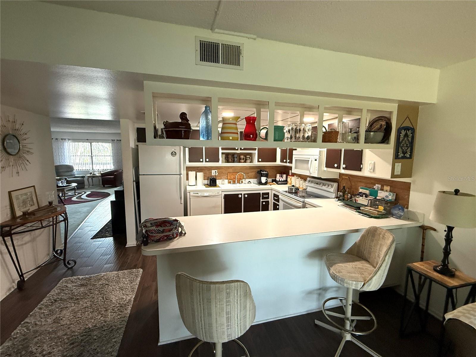 Image 14 of 38 For 315 30th Avenue W B212