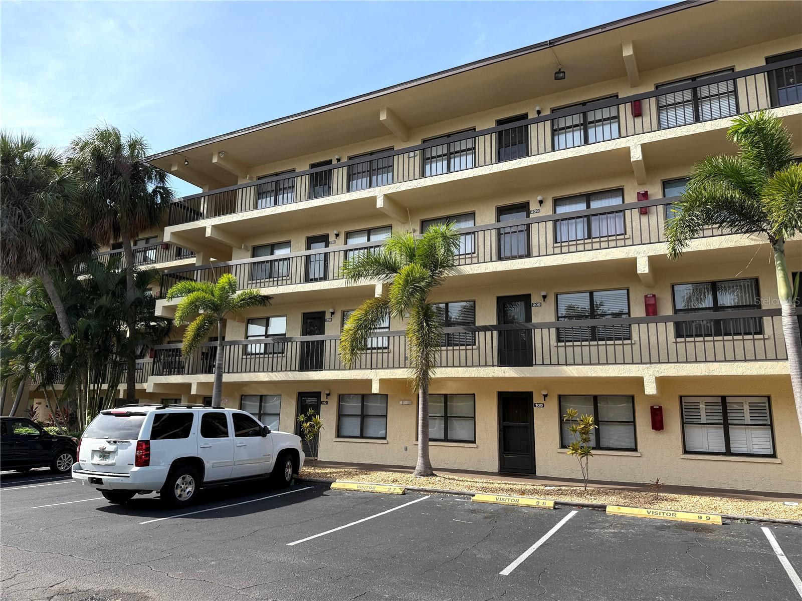 Image 2 of 38 For 315 30th Avenue W B212