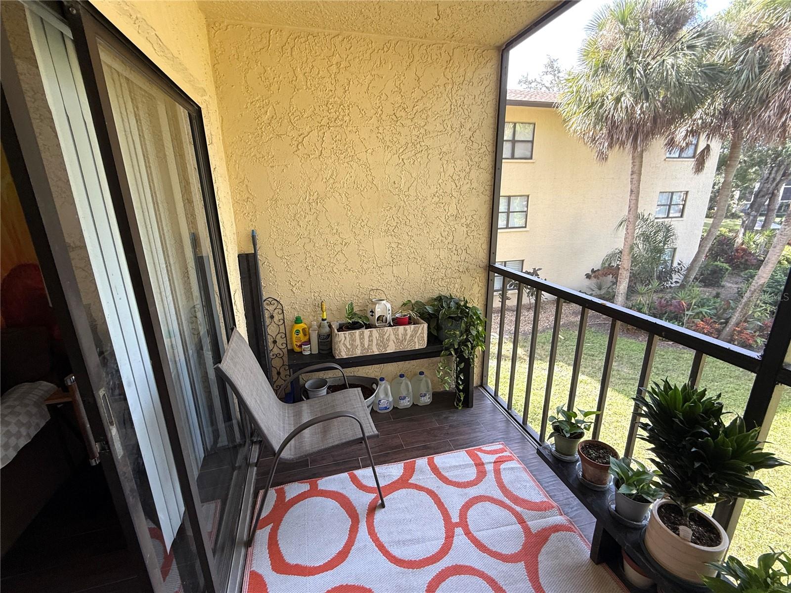 Image 24 of 38 For 315 30th Avenue W B212