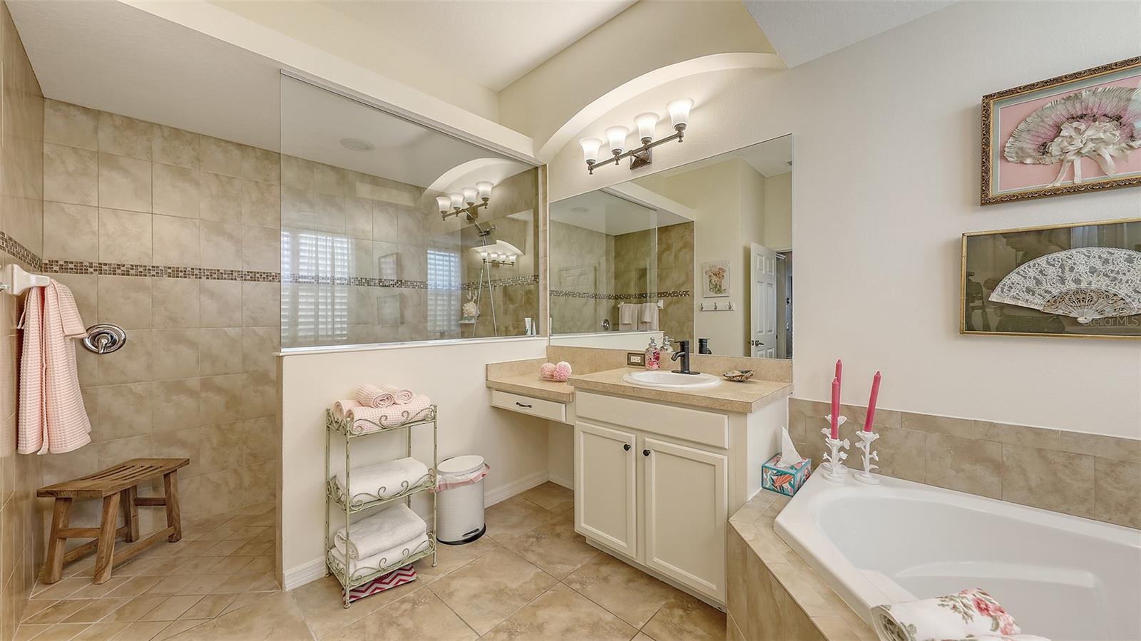 Image 37 of 62 For 13130 50th Court E