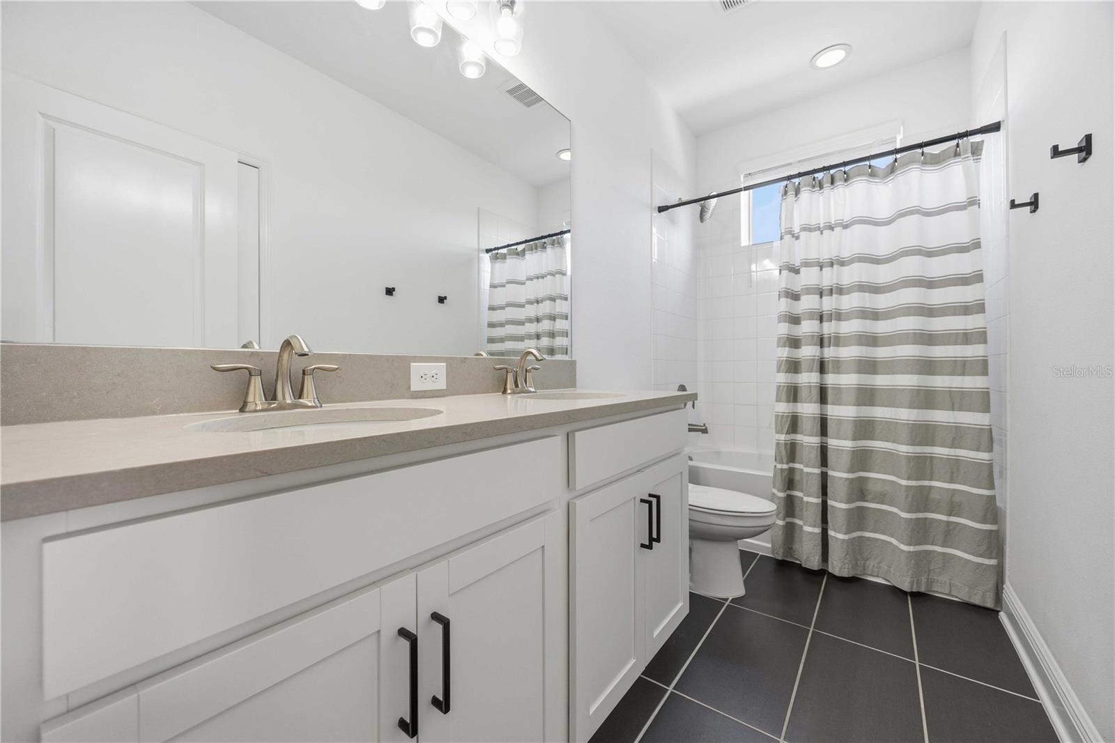 Image 34 of 55 For 4837 Antrim Drive