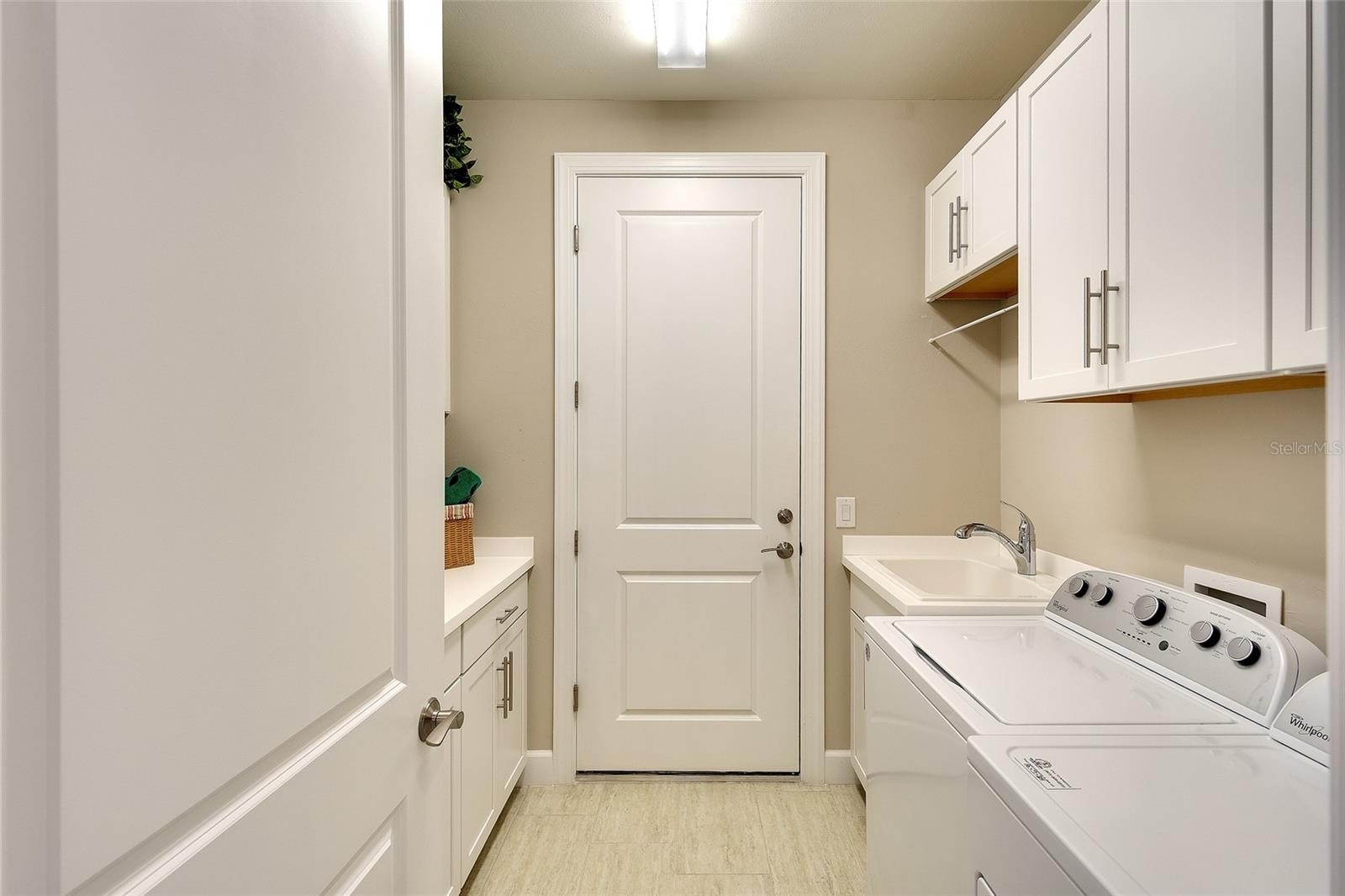 Image 29 of 52 For 17226 Seaford Way