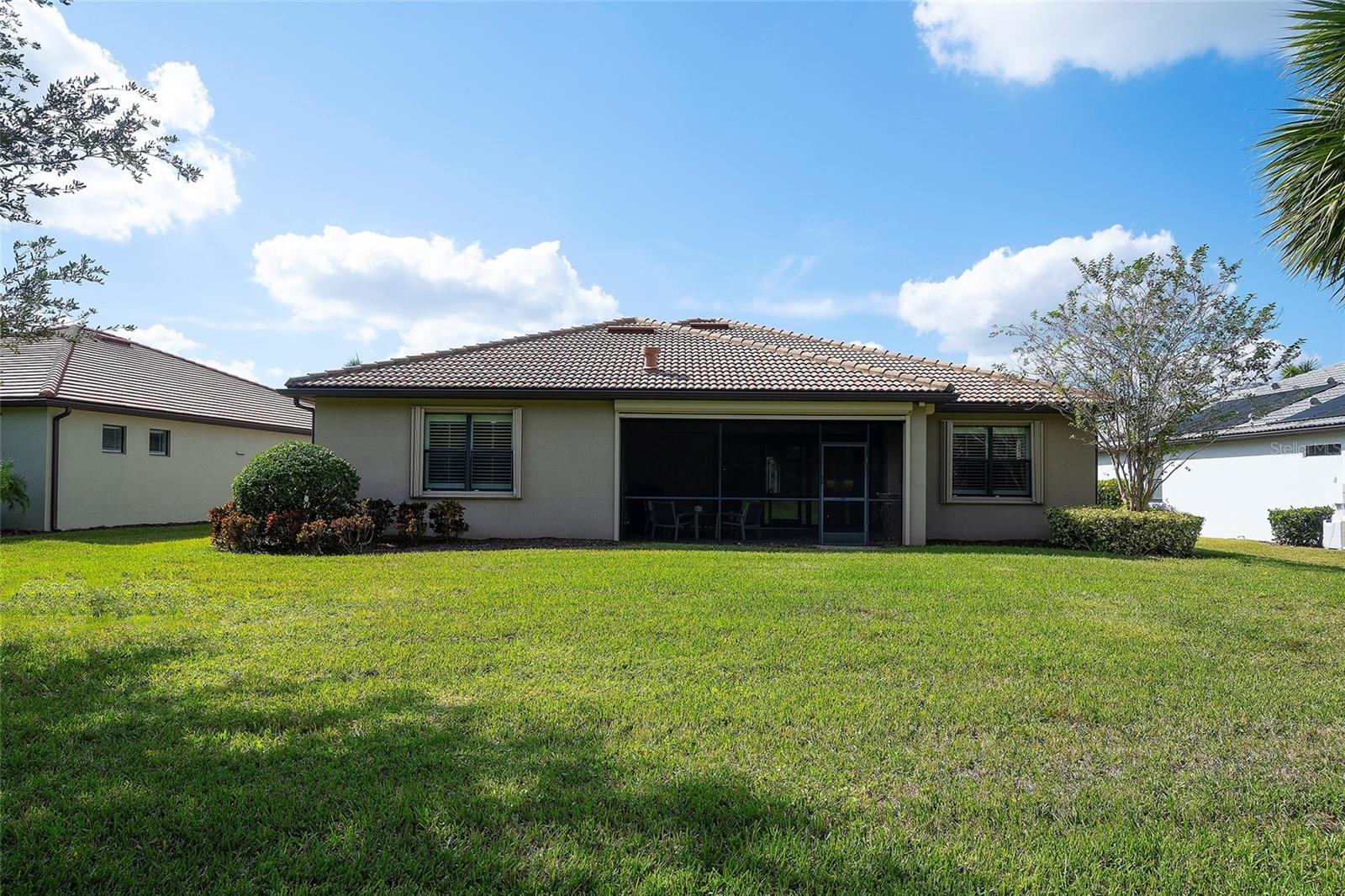 Image 35 of 52 For 17226 Seaford Way