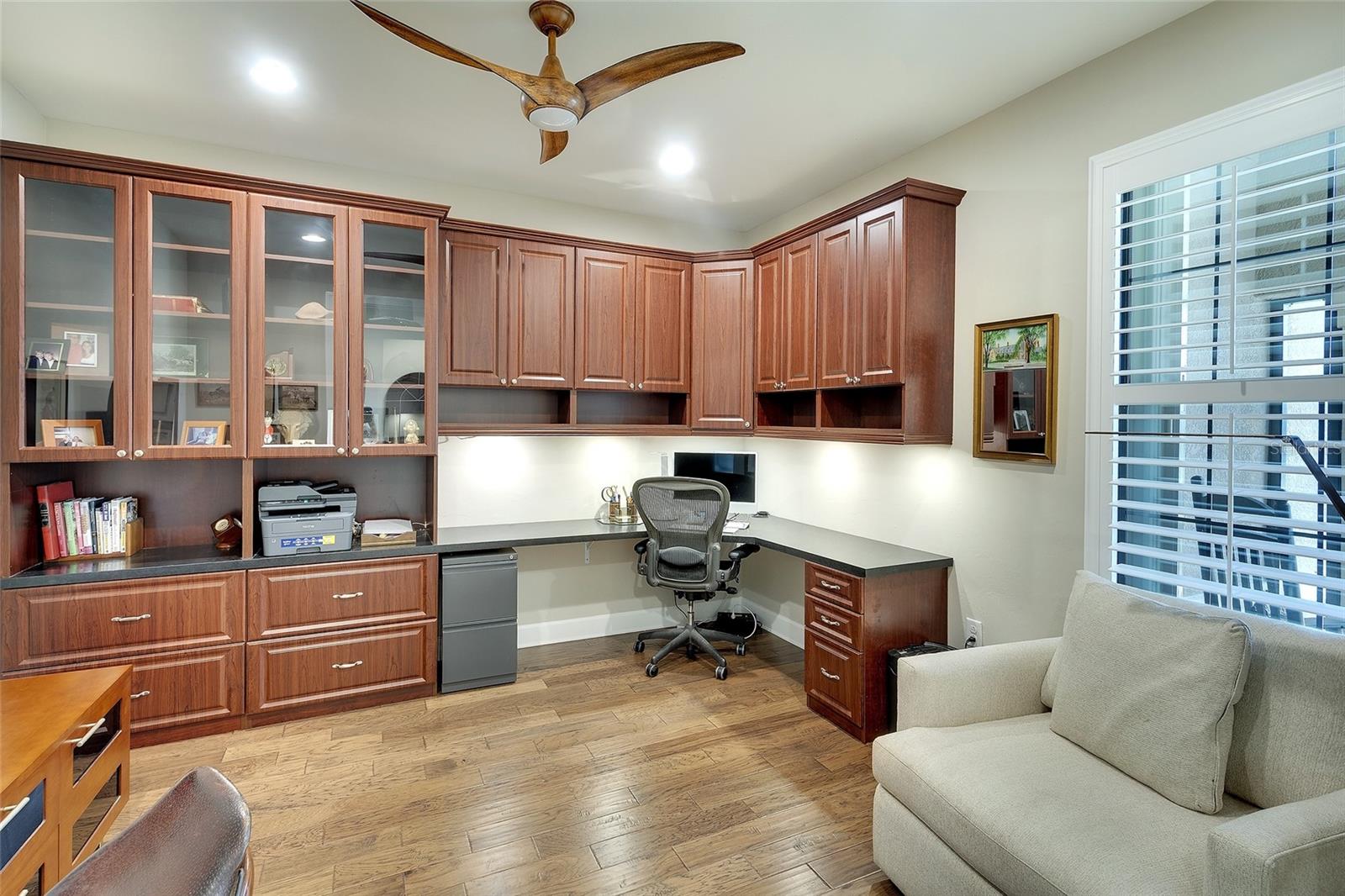 Image 9 of 52 For 17226 Seaford Way