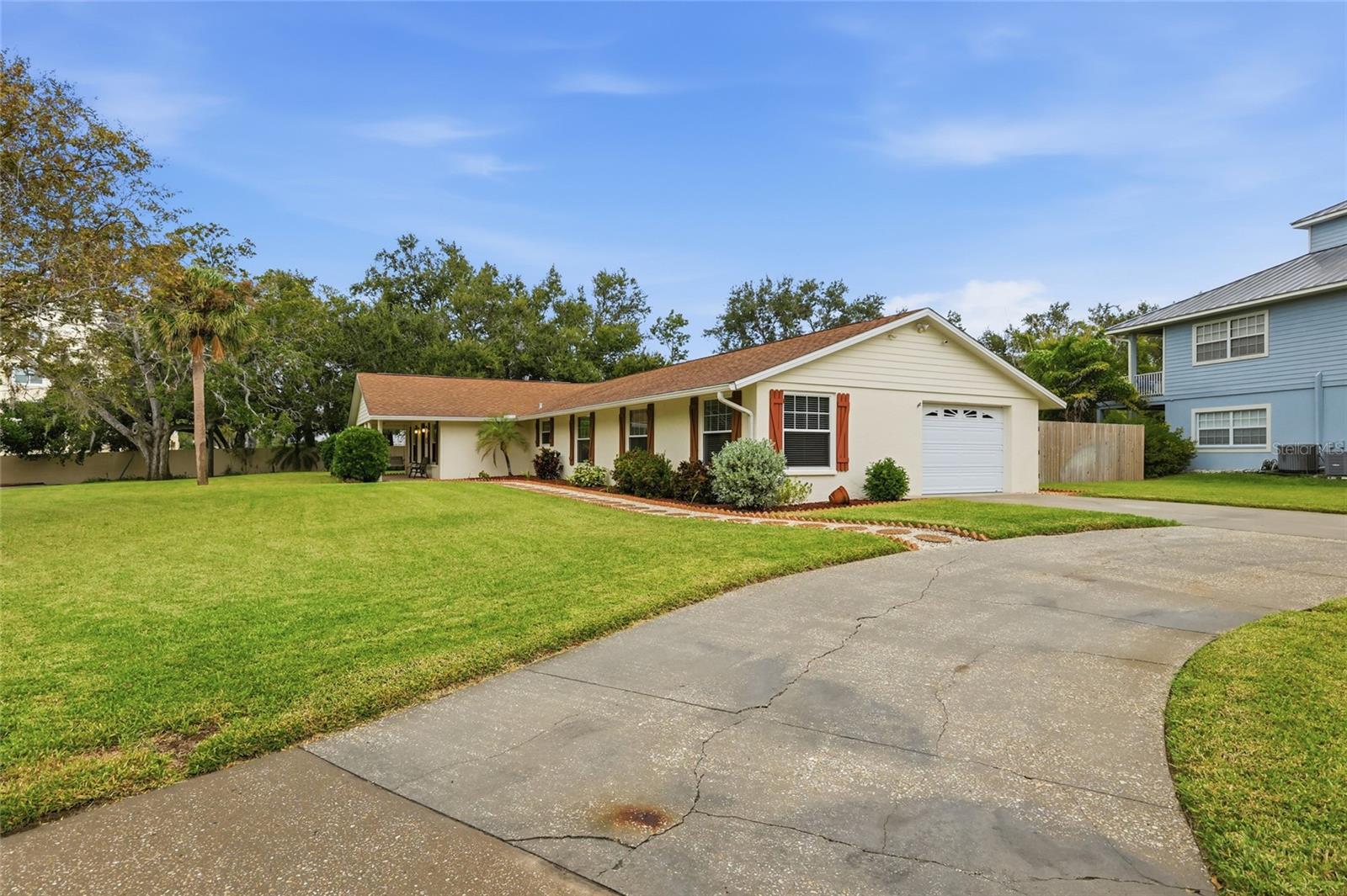 Image 3 of 45 For 315 Bayshore Drive