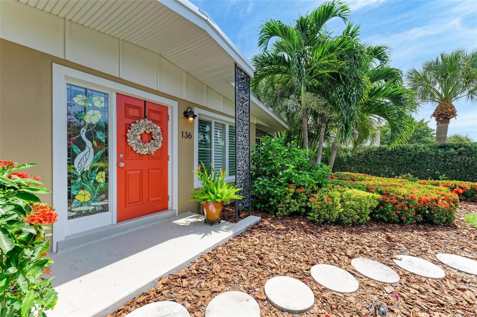 Image 2 of 80 For 136 Crescent Dr