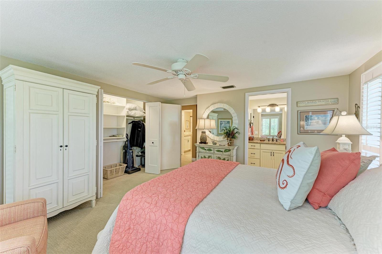 Image 32 of 80 For 136 Crescent Dr