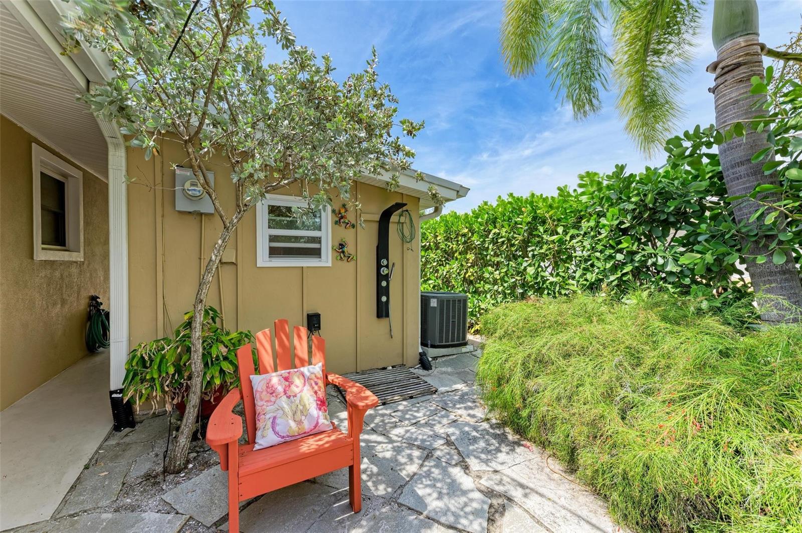 Image 46 of 80 For 136 Crescent Dr