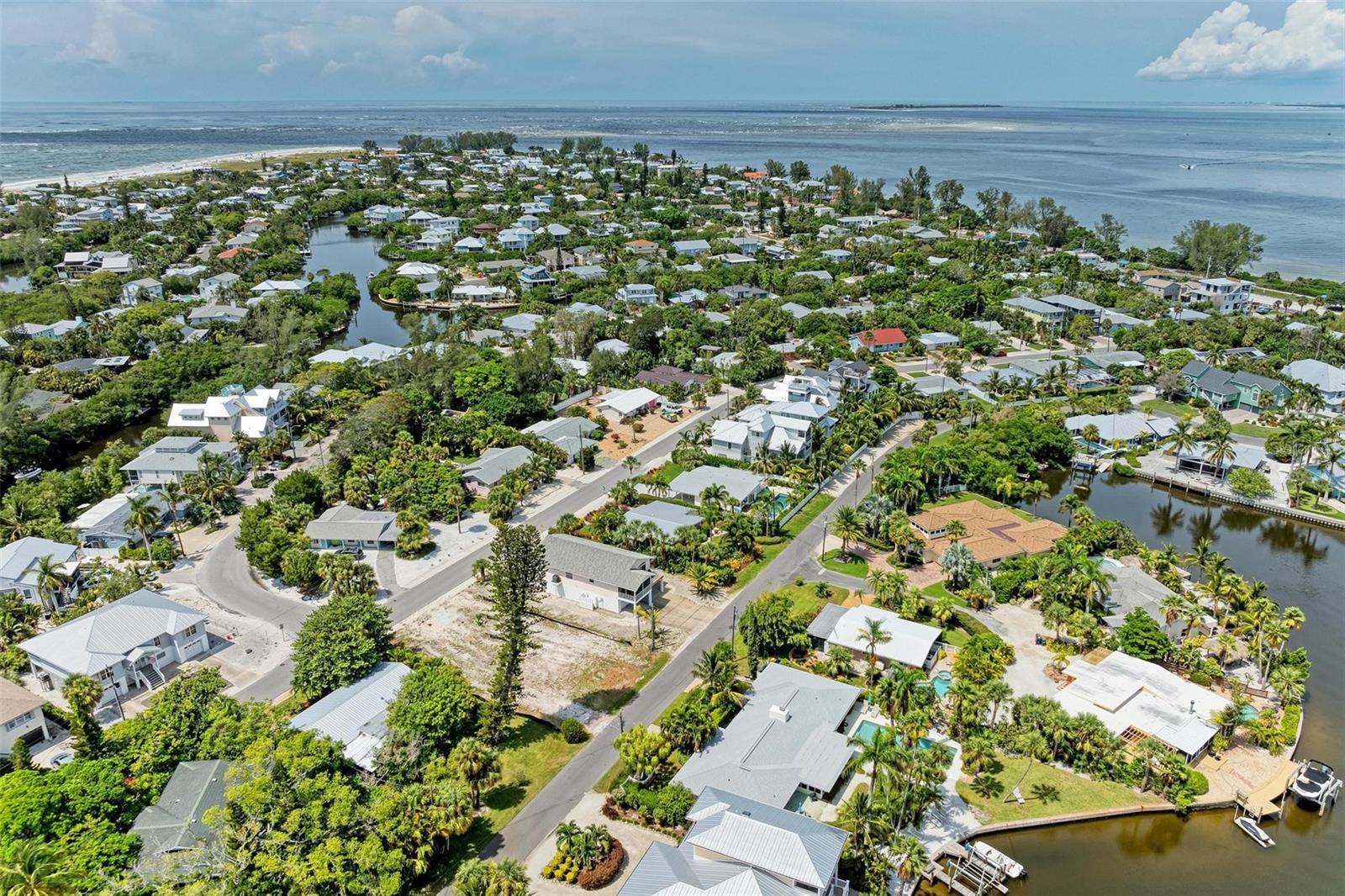 Image 66 of 80 For 136 Crescent Dr