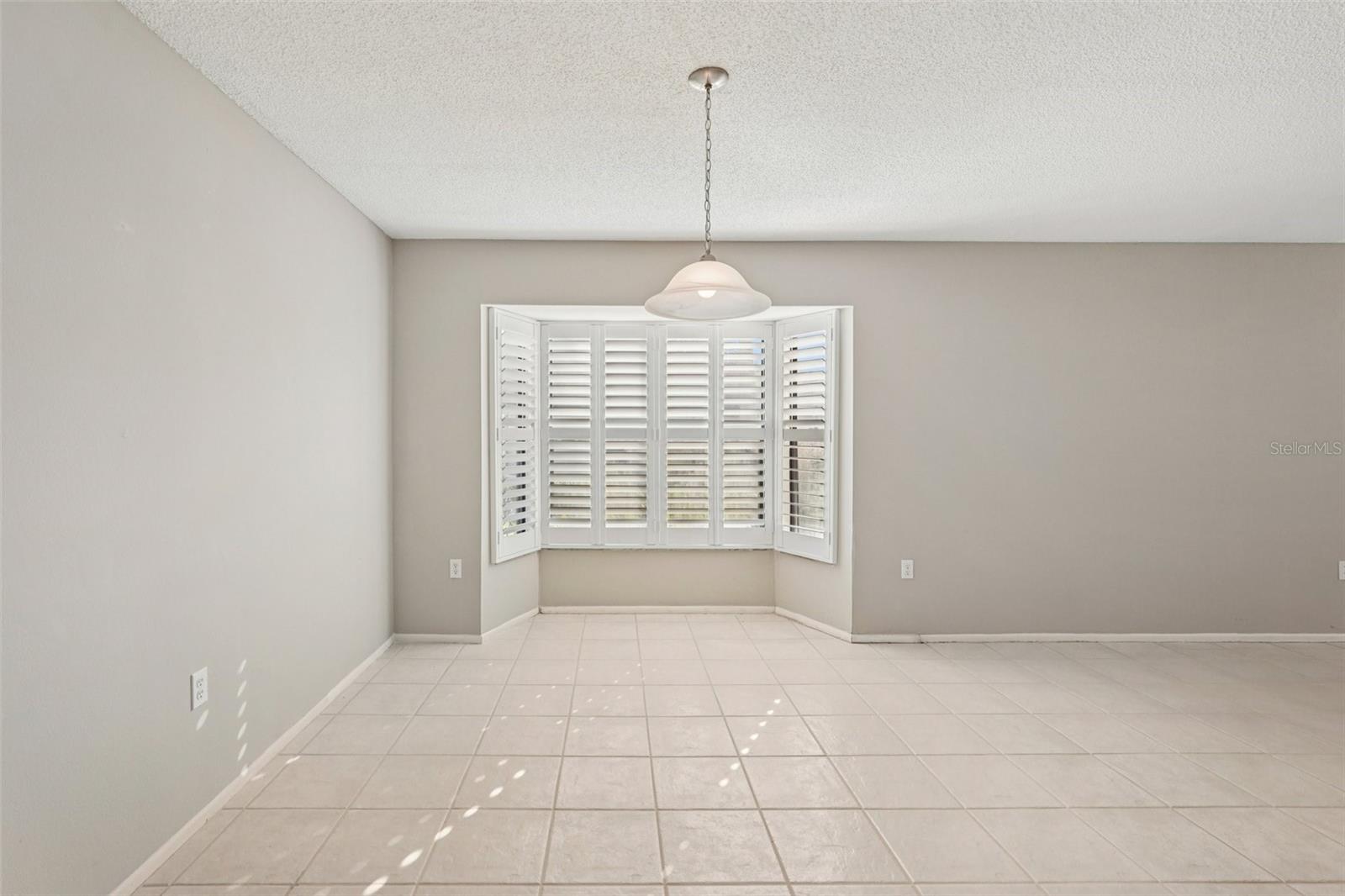 Image 11 of 47 For 5755 Avista Drive 5755