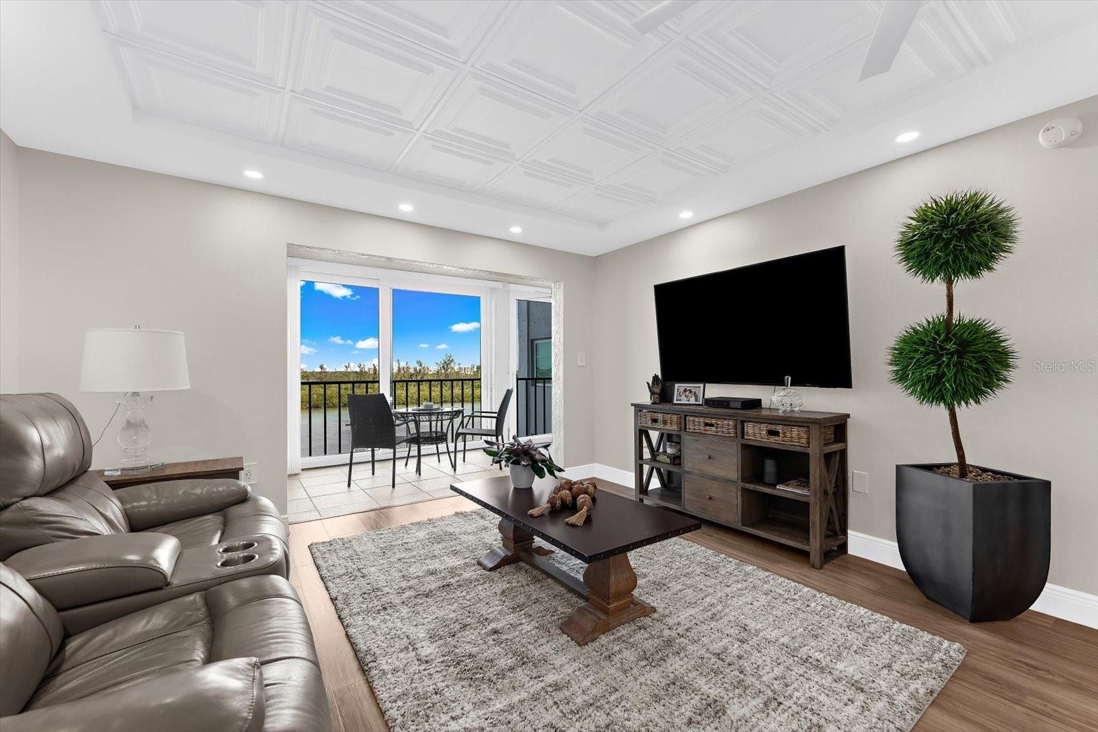 Image 11 of 71 For 9393 Midnight Pass Road 703