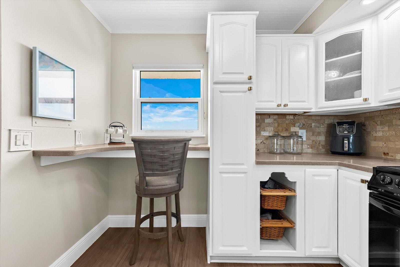 Image 6 of 71 For 9393 Midnight Pass Road 703