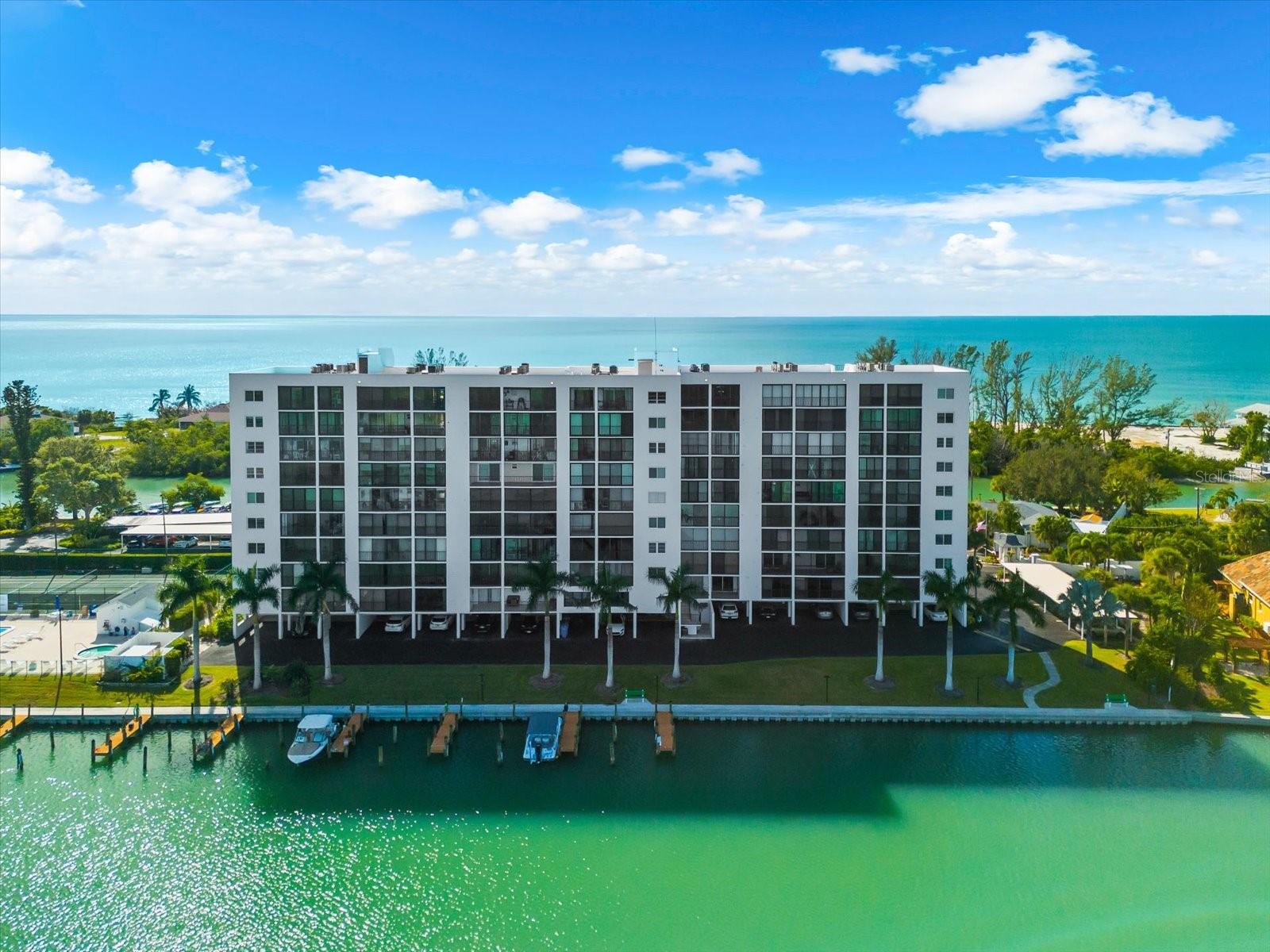 Image 62 of 71 For 9393 Midnight Pass Road 703