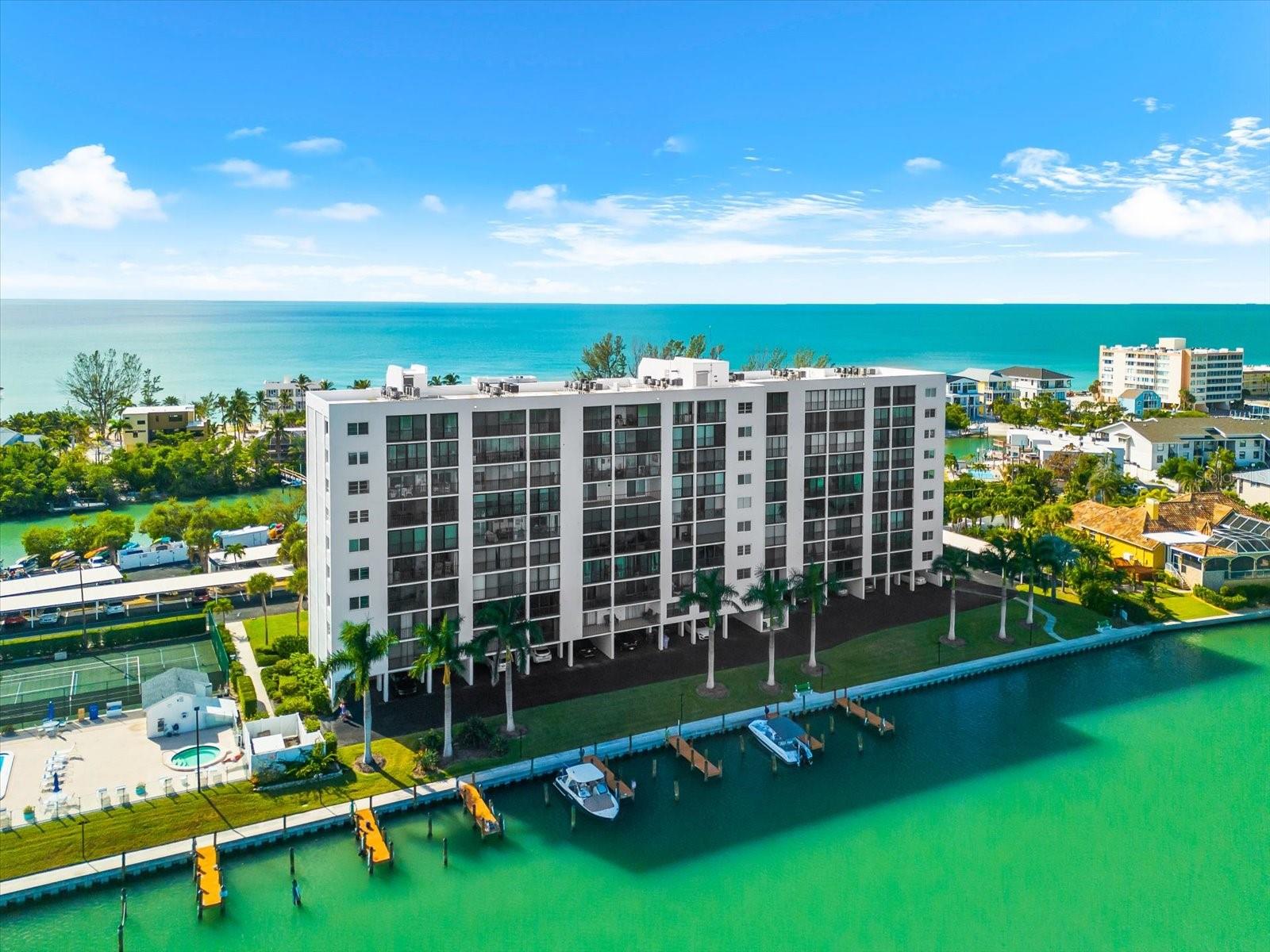 Image 63 of 71 For 9393 Midnight Pass Road 703