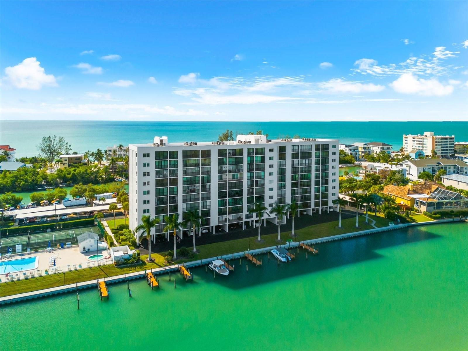 Image 64 of 71 For 9393 Midnight Pass Road 703