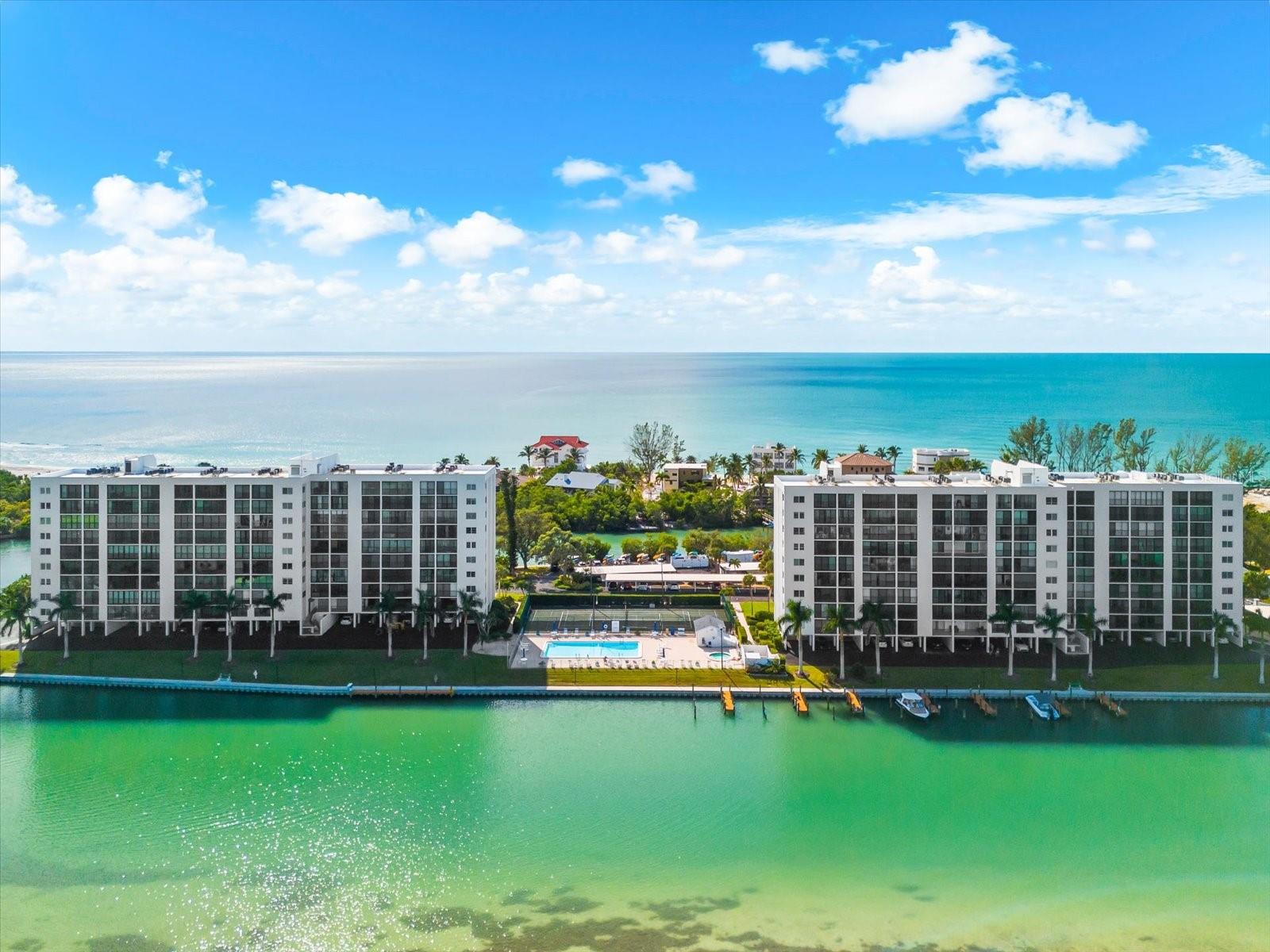 Image 65 of 71 For 9393 Midnight Pass Road 703