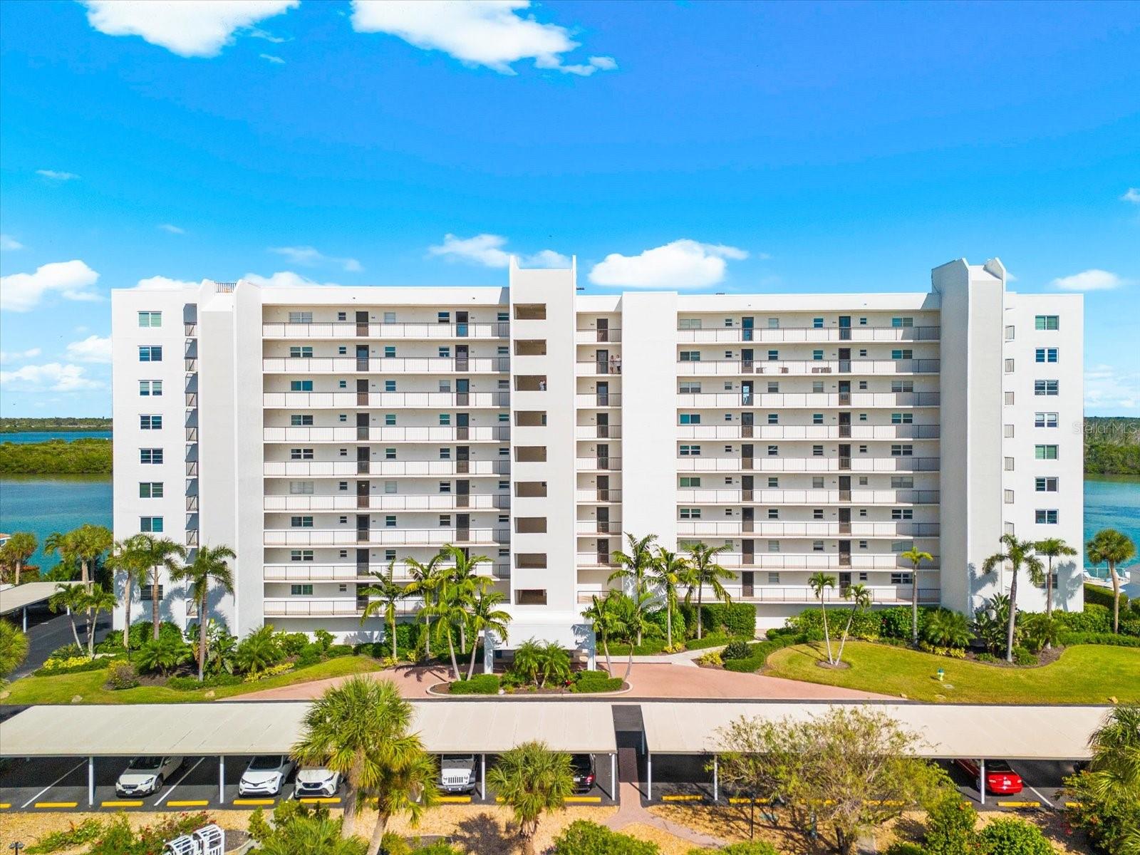 Image 69 of 71 For 9393 Midnight Pass Road 703