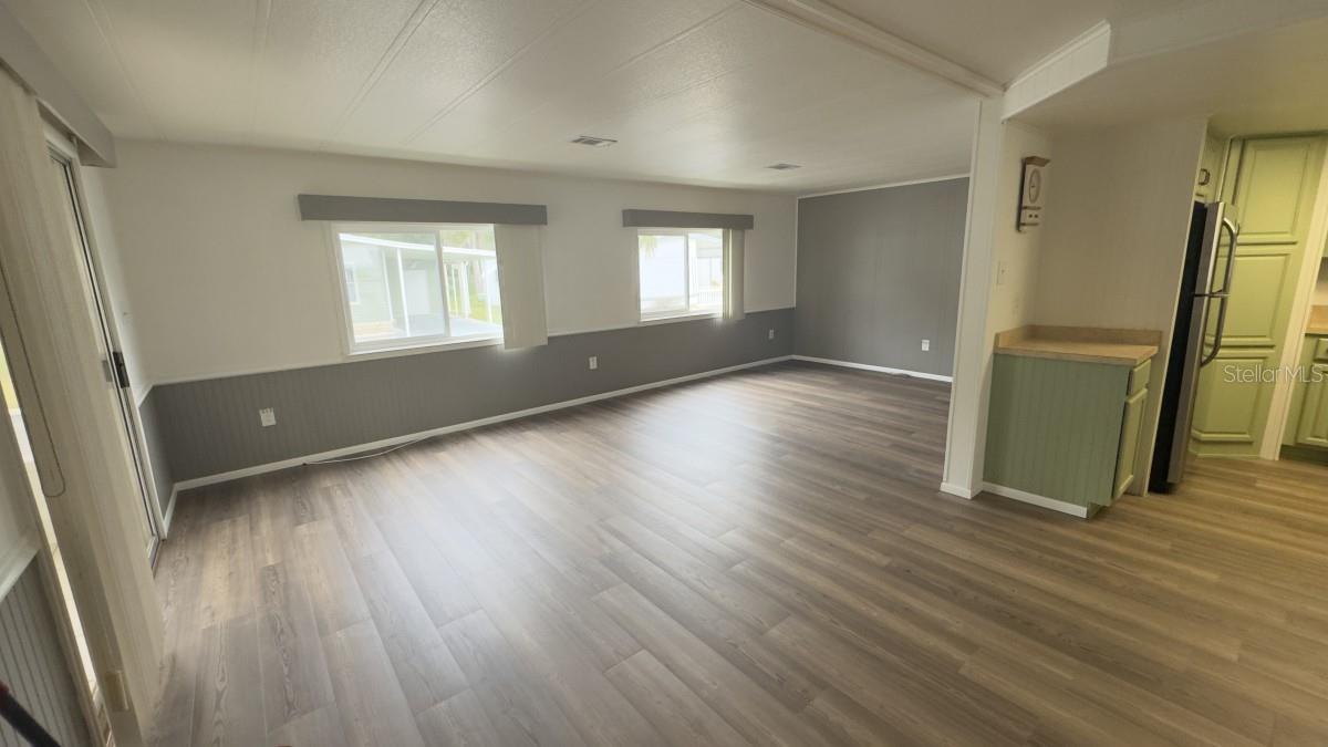 Image 4 of 12 For 10928 Federal Drive