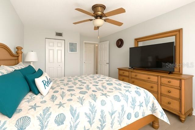 Image 13 of 34 For 4860 Atlantic Avenue 1010